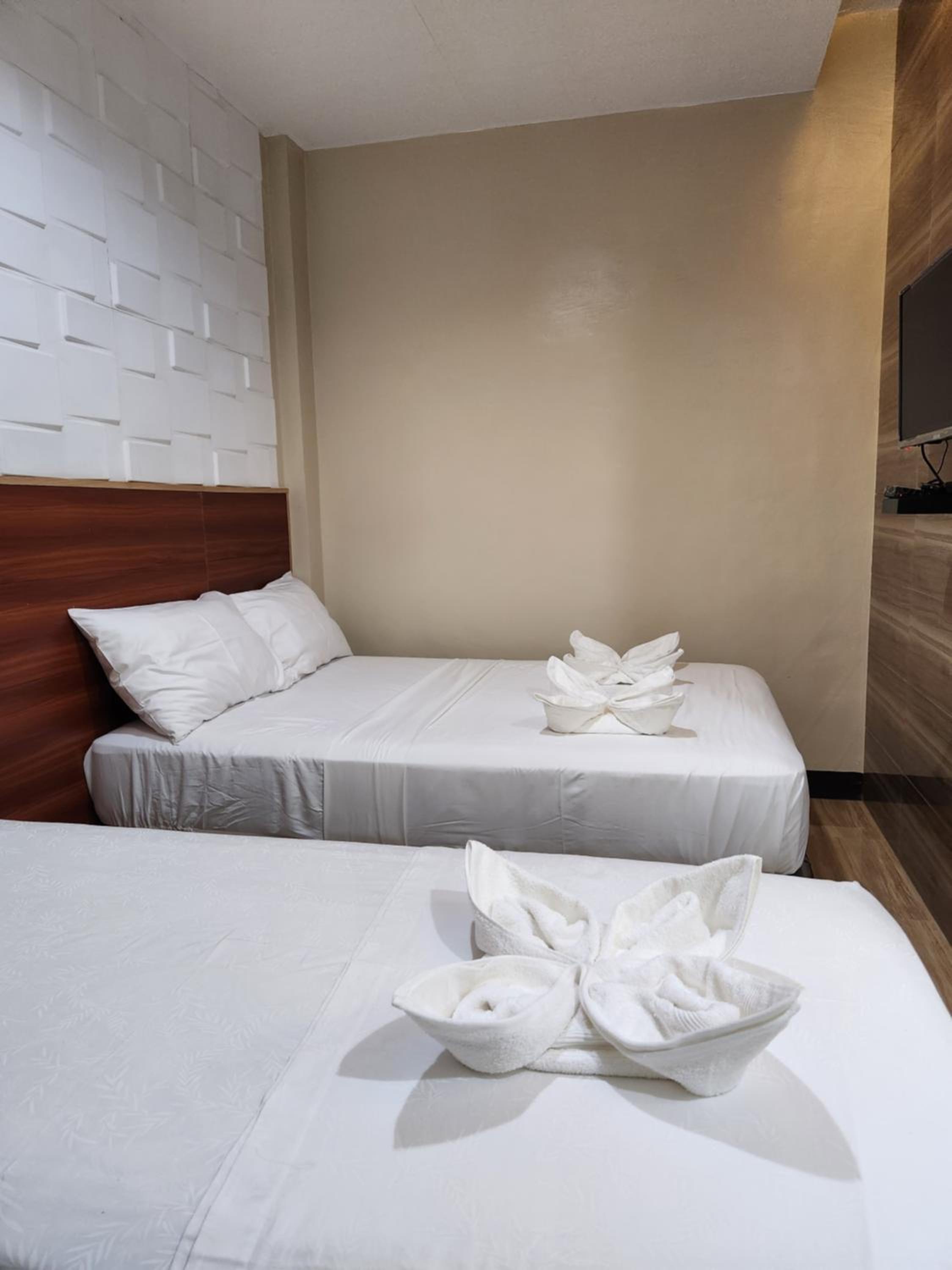 Deluxe Triple Room - Photo 3