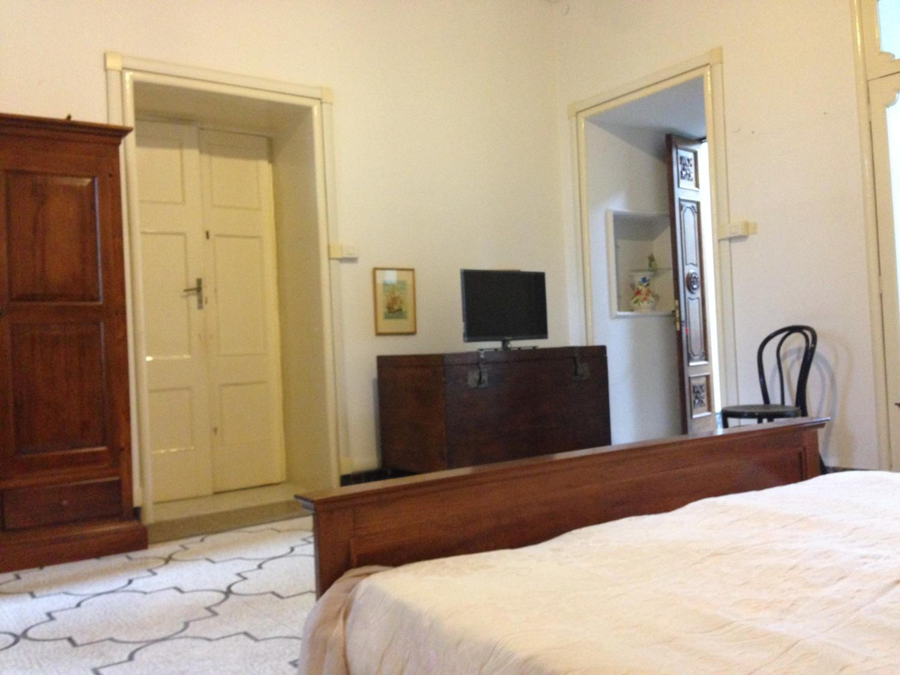 Triple Room with Private Bathroom - Photo 7
