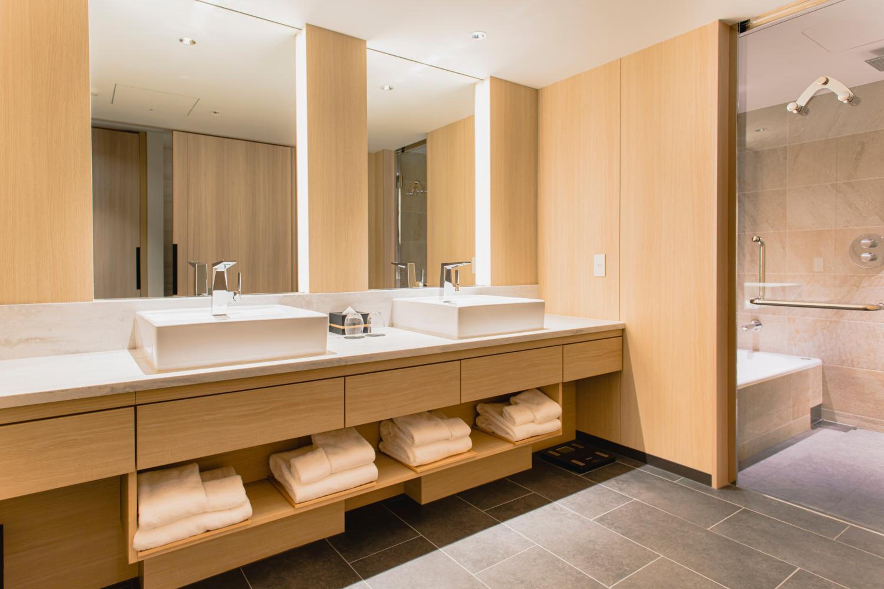 Junior Suite with Terrace - Photo 2