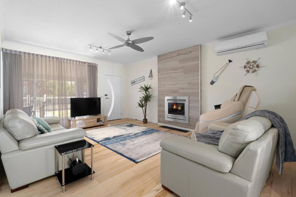 Three-Bedroom House photo 1