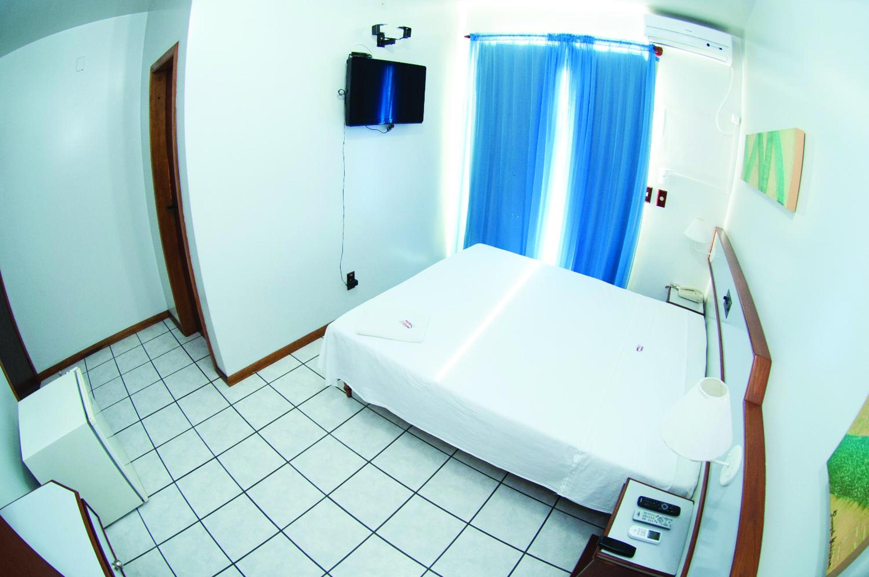 Standard Double or Twin Room photo 1