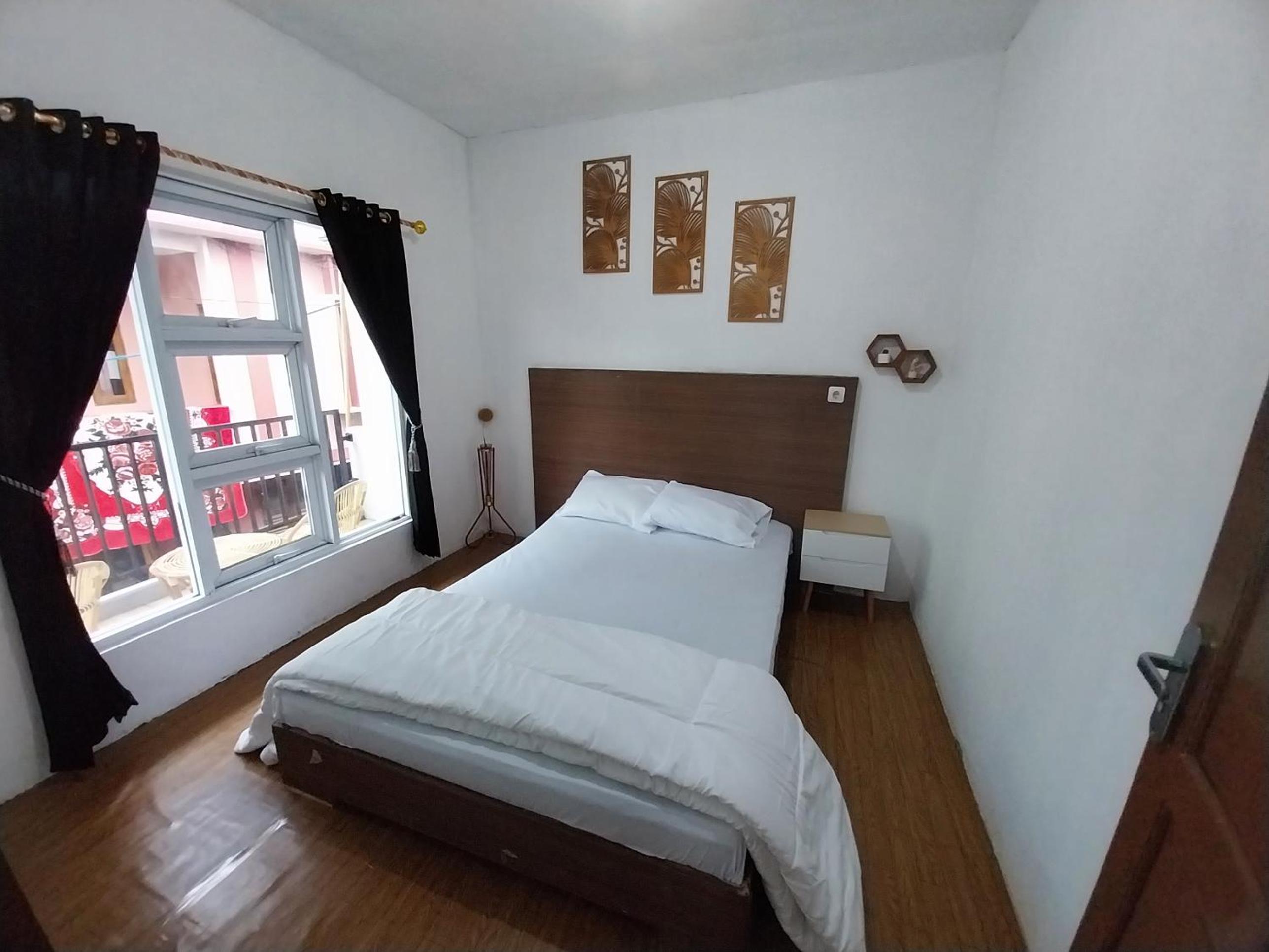 Three-Bedroom Villa photo 2