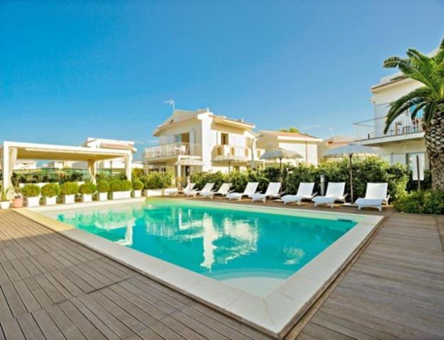 Holiday Home with Sea View - Photo 11