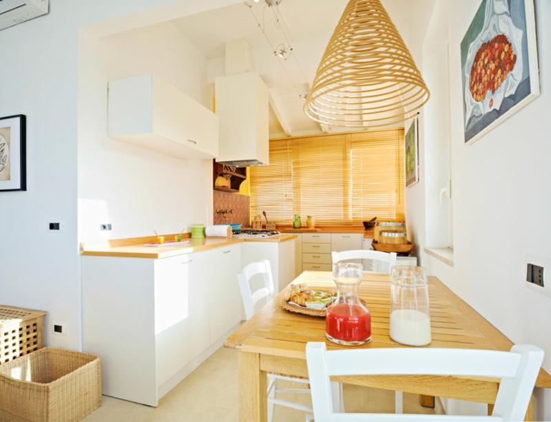 Holiday Home with Sea View - Photo 12