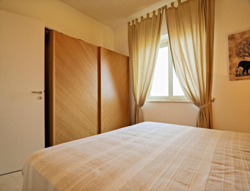 Holiday Home with Sea View - Photo 8