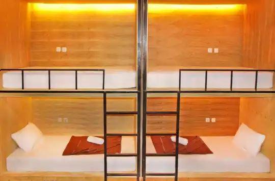 Single Bed In Male Dormitory Room With Shared Bathroom photo 3