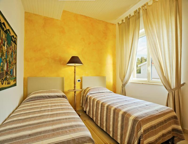 Holiday Home with Sea View - Photo 7