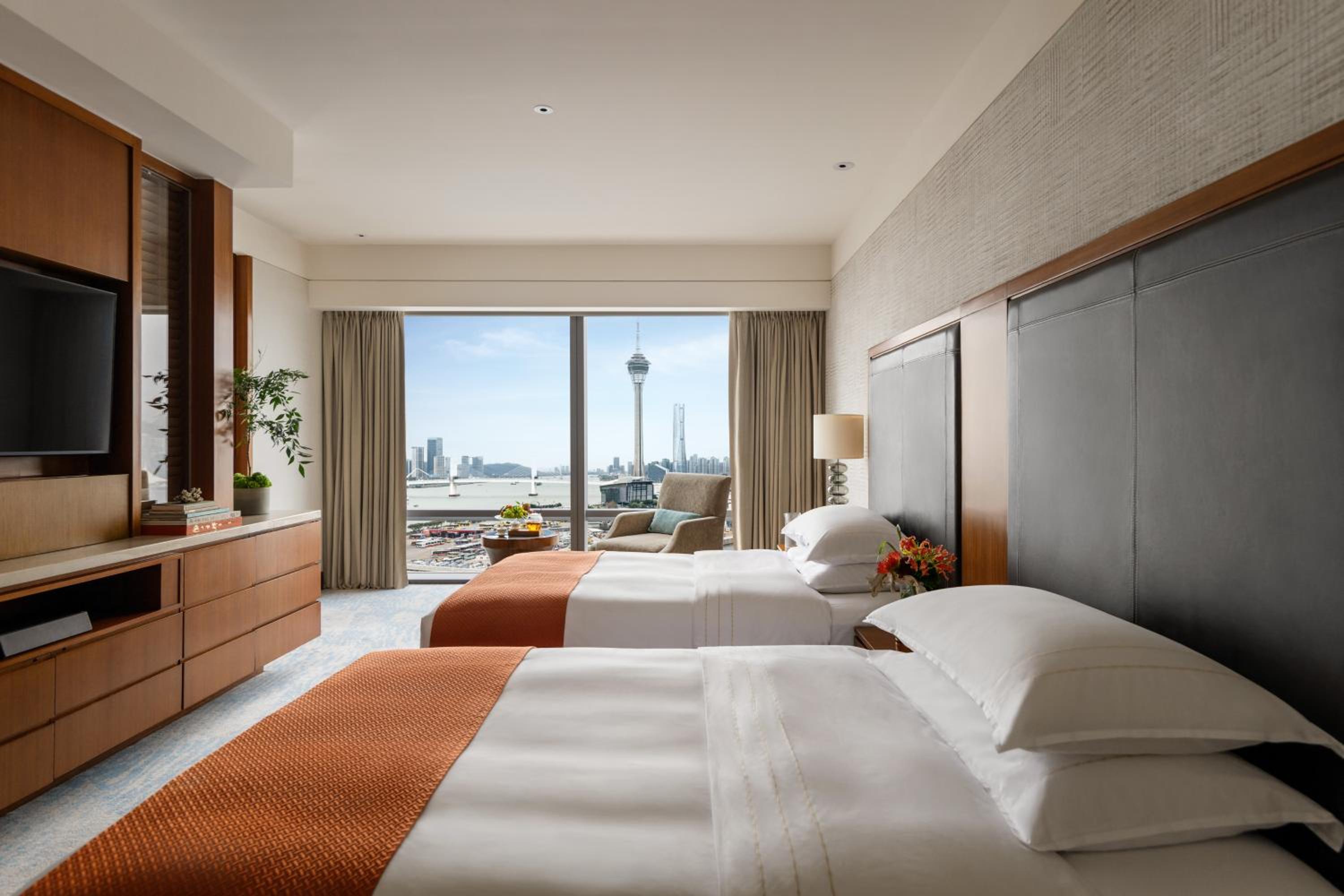 Deluxe Twin Room with Lake View - Photo 1