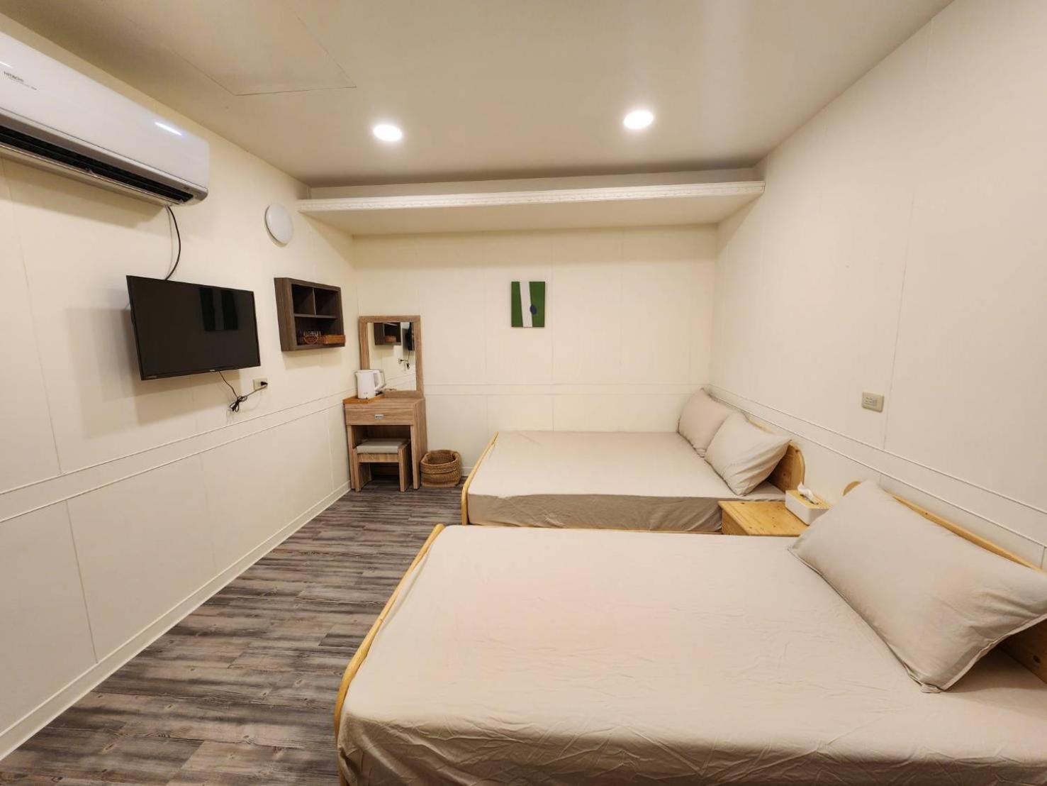 Triple Room with Shared Bathroom photo 1
