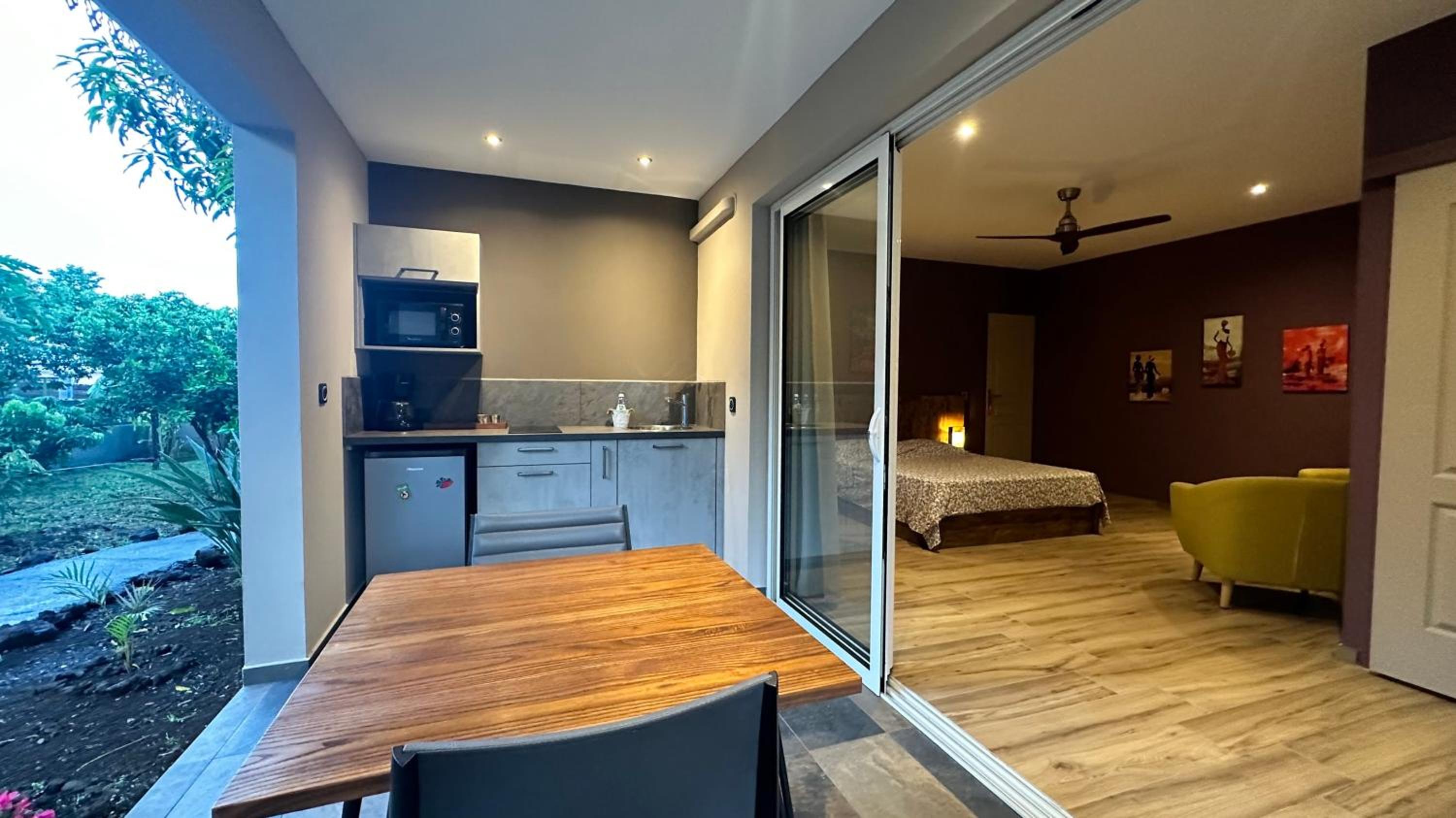 Queen Room with Garden View photo 3