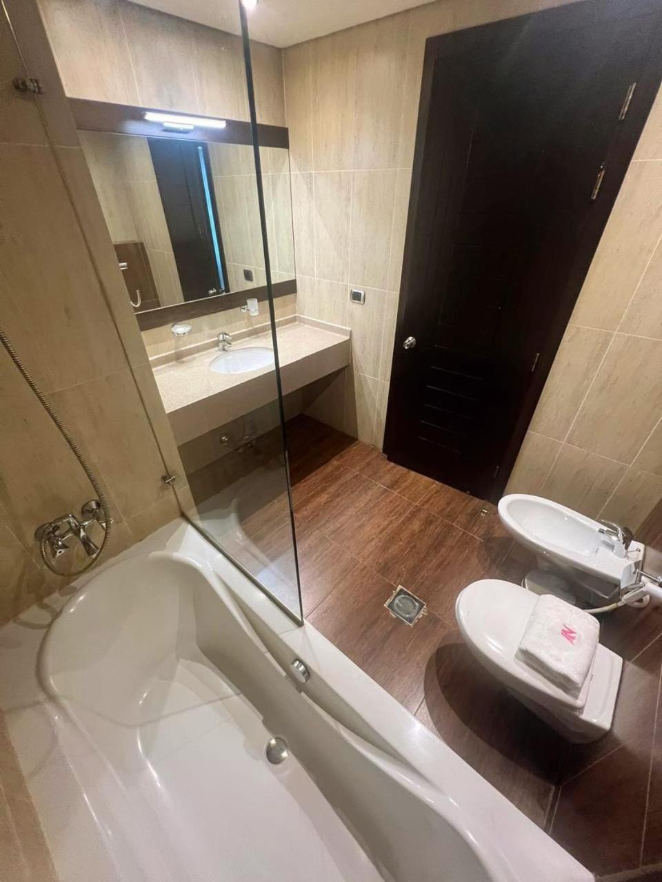 Deluxe Double or Twin Room photo 2