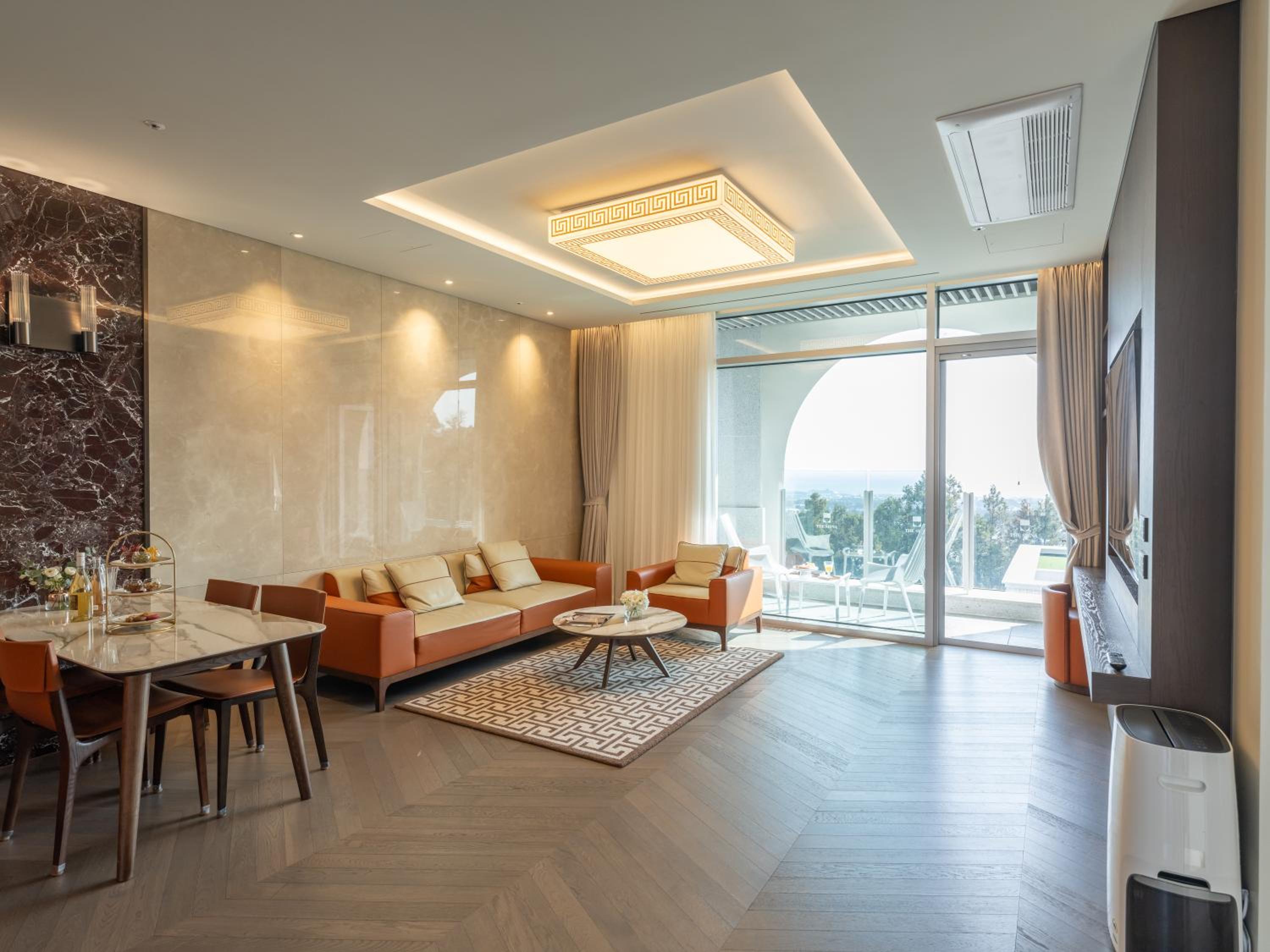 Royal Penthouse - Photo 4