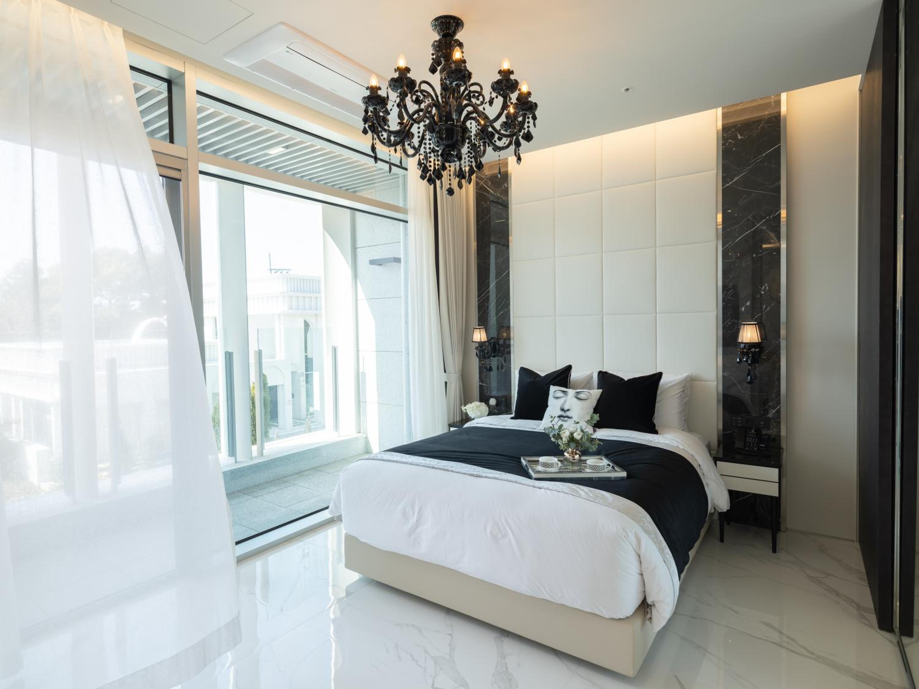 Royal Penthouse - Photo 7