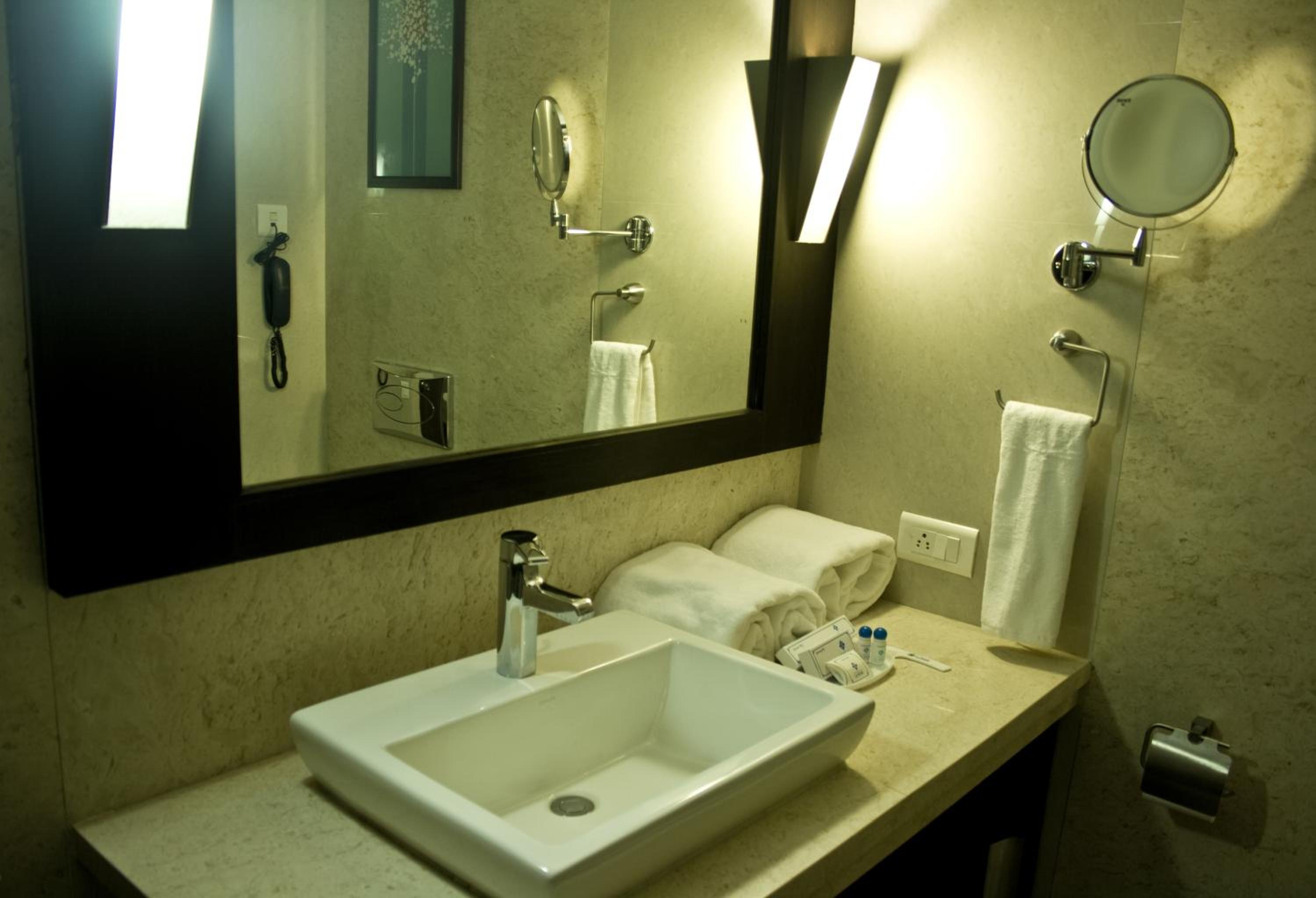 Standard Single Room - Photo 5