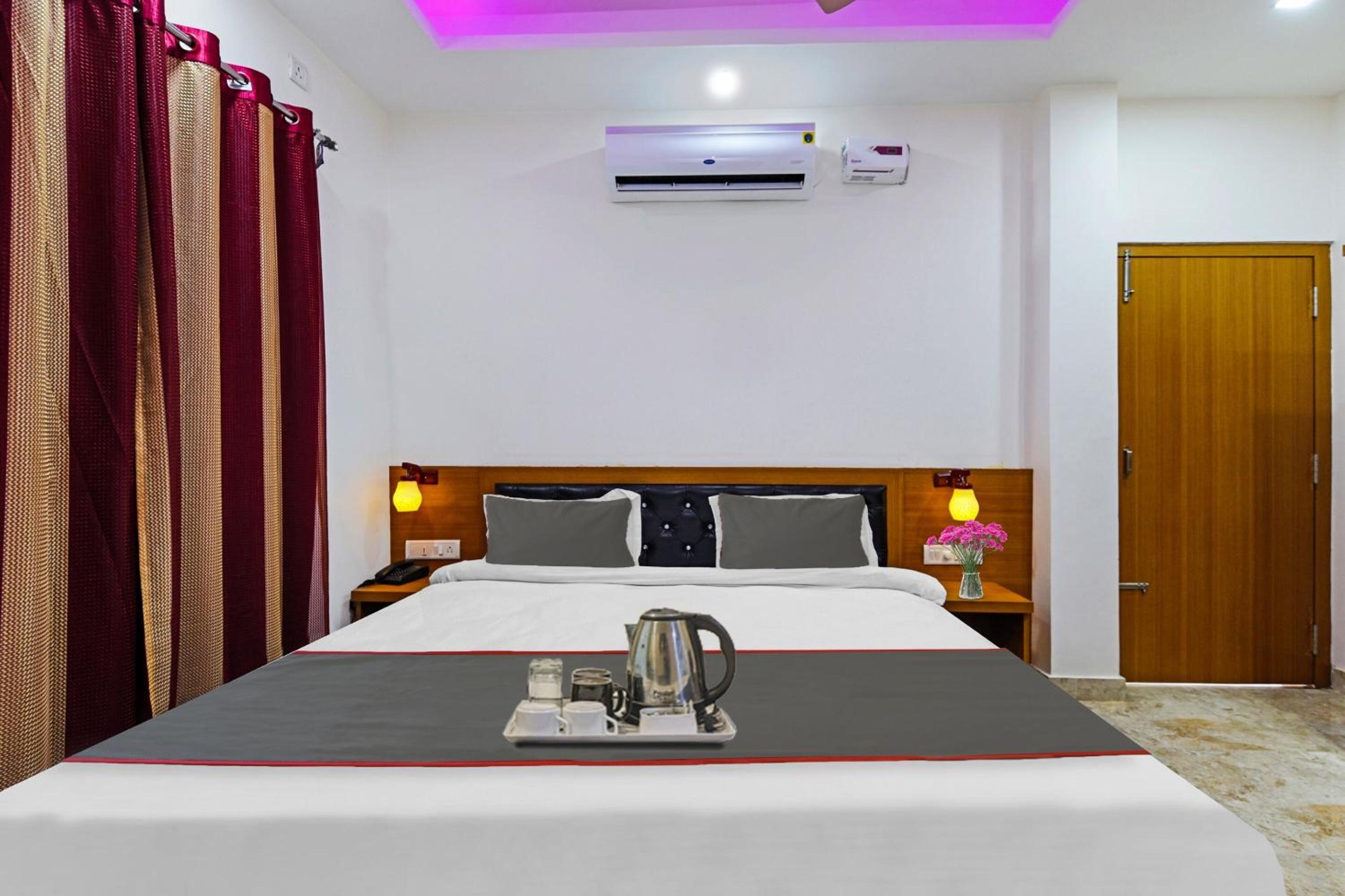 Deluxe Double Room photo 2