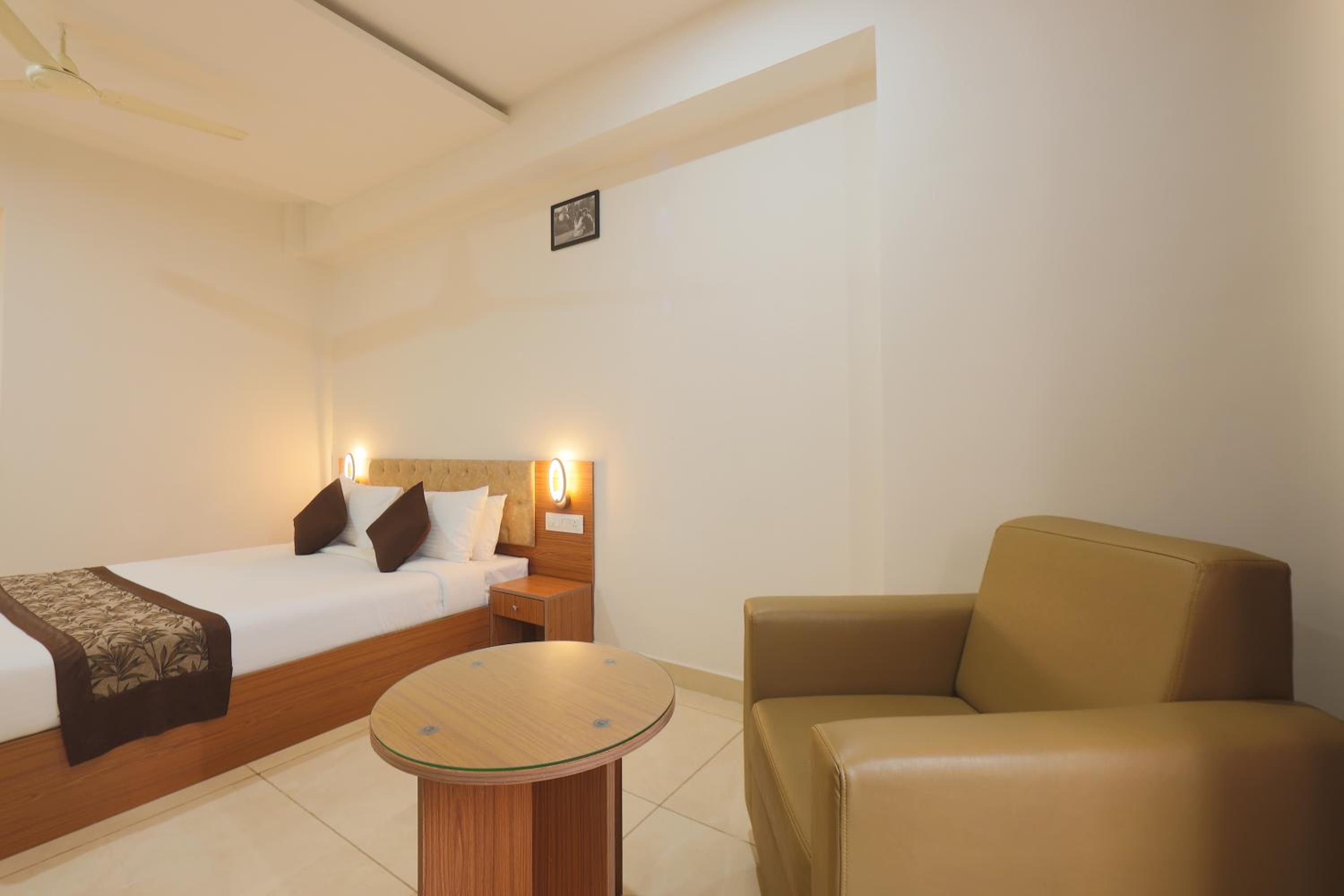 Deluxe Room - Photo 1