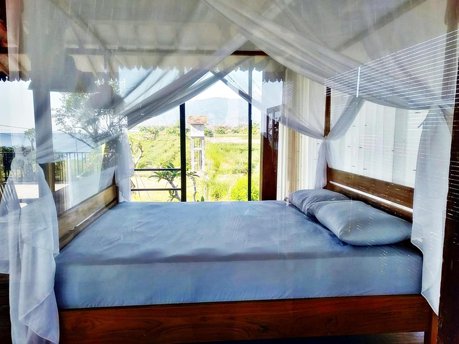 Family Room with Side Sea View photo 1