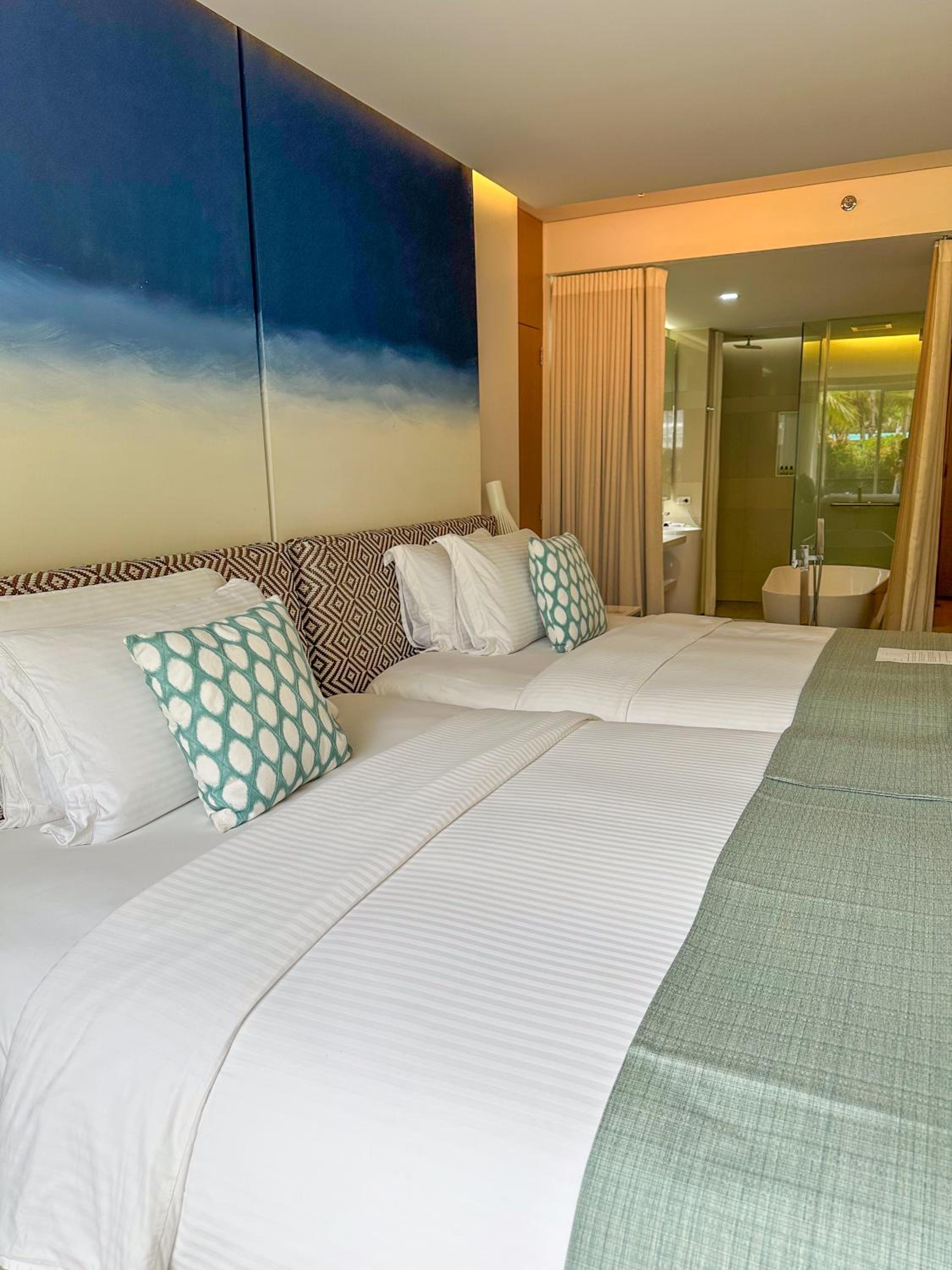 Deluxe Sea View - Photo 8