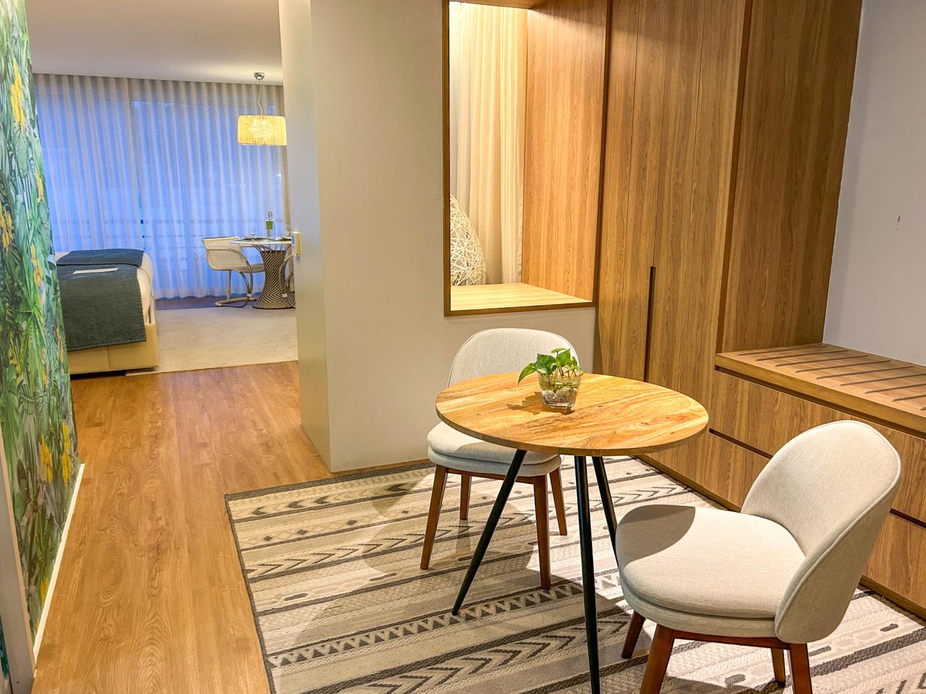Premier Sea View - Photo 10
