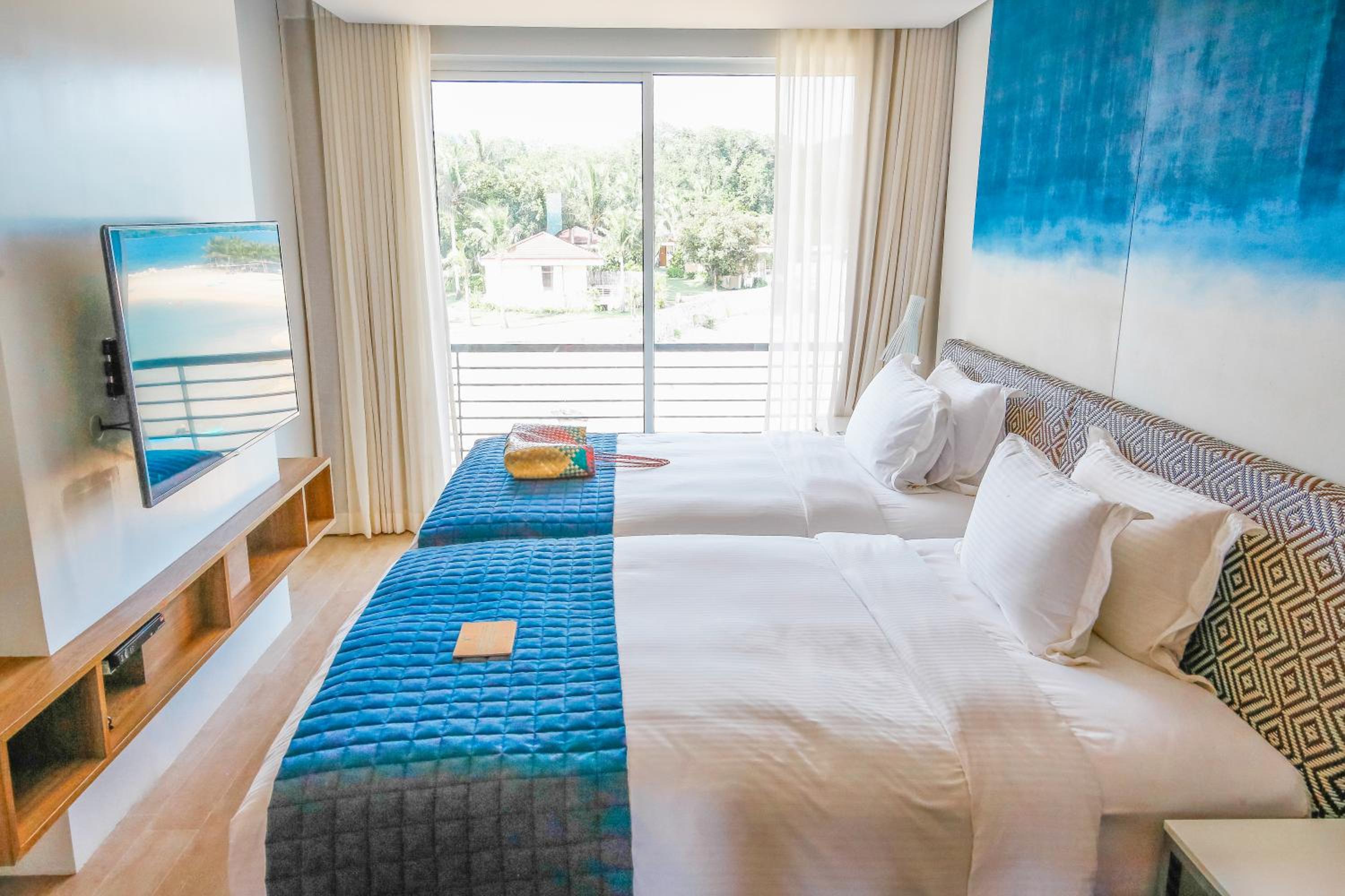 Deluxe Sea View - Photo 14