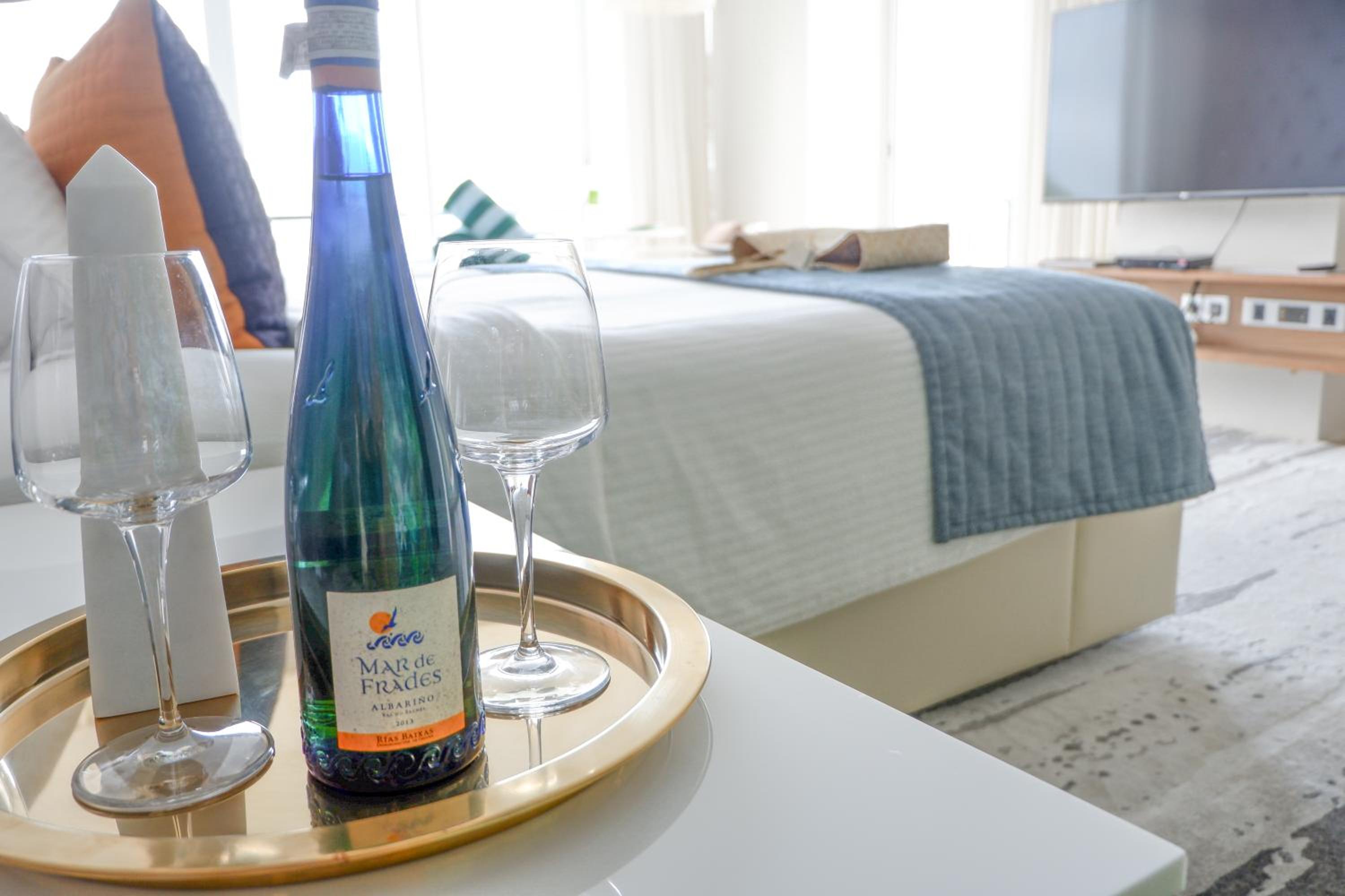 Premier Sea View - Photo 11