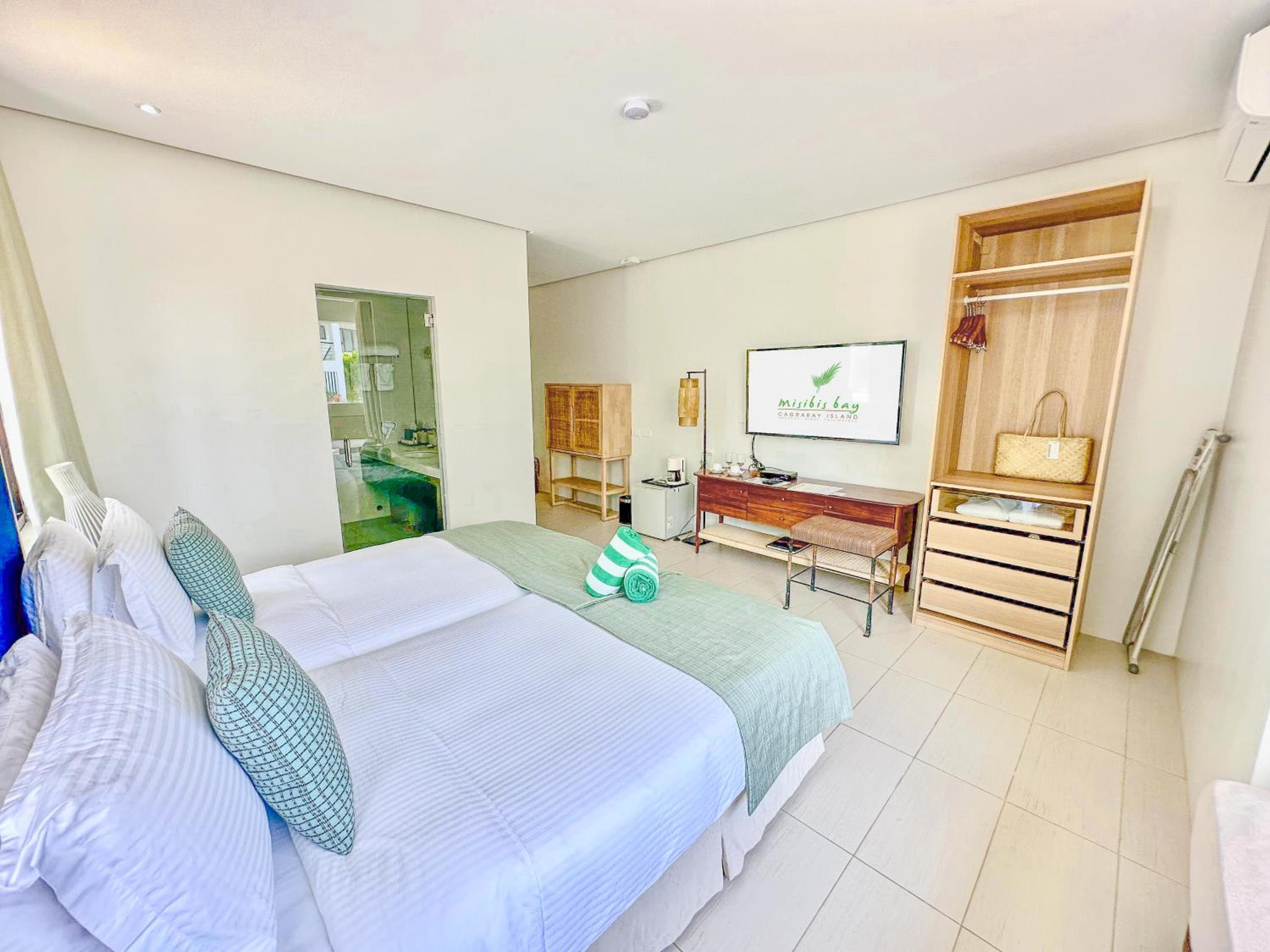 Standard Double Room - Photo 10