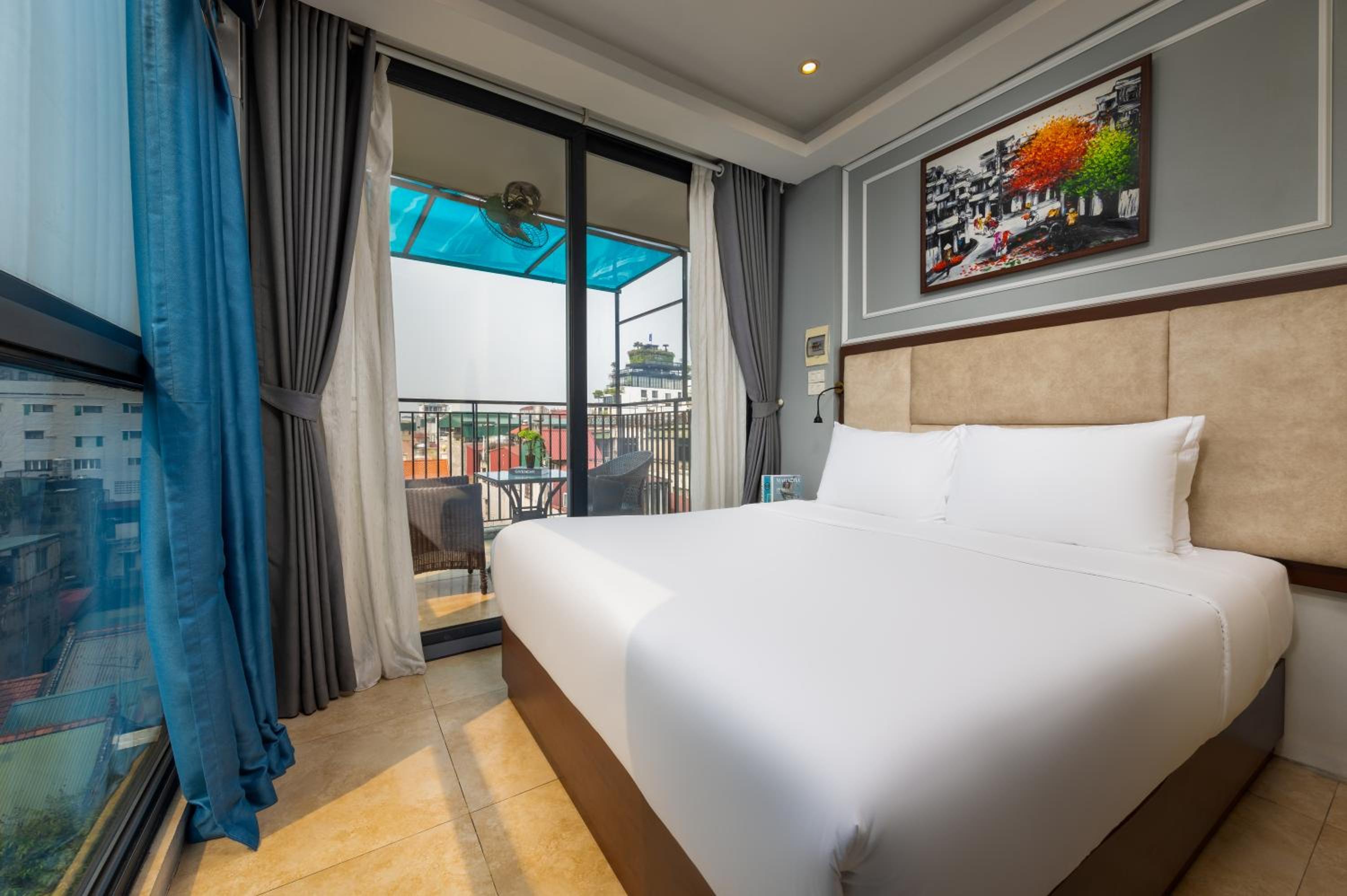 Deluxe Single Room with Balcony