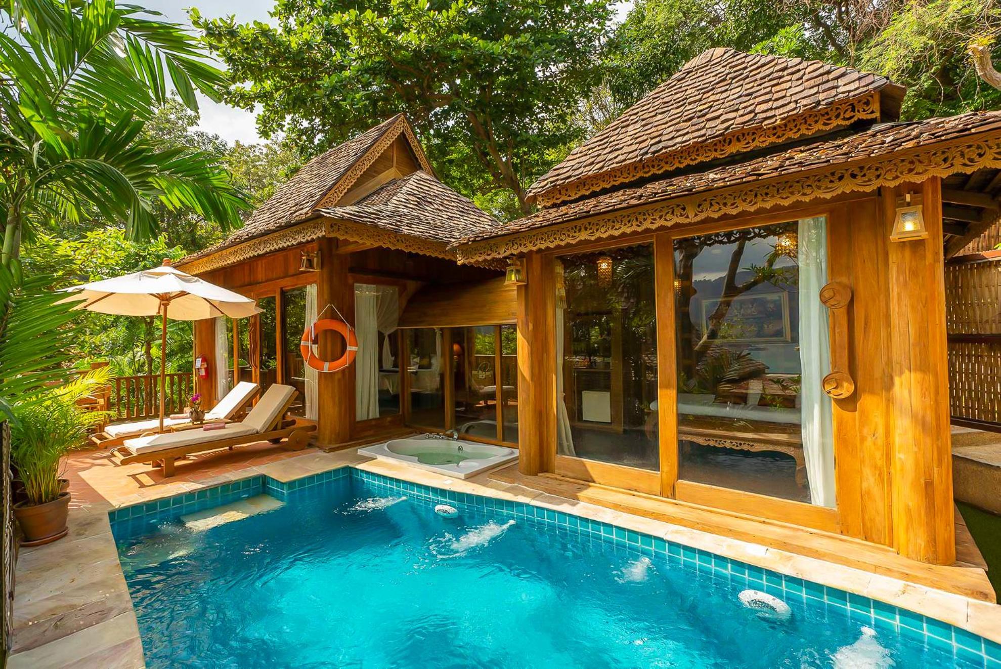 New Hideaway Pool Villa – Outdoor Shower - Photo 4