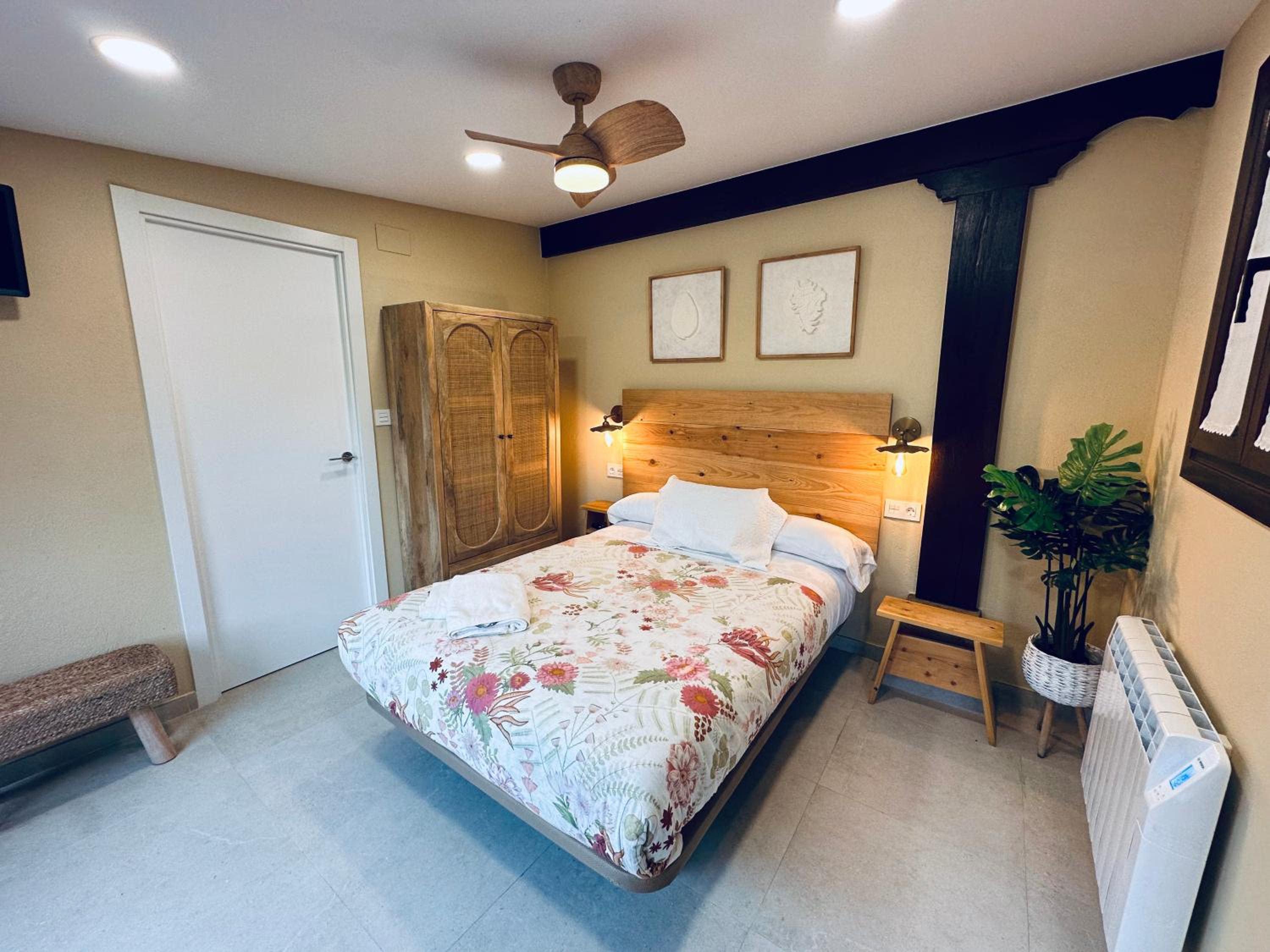 Double Room with Garden View - Photo 14