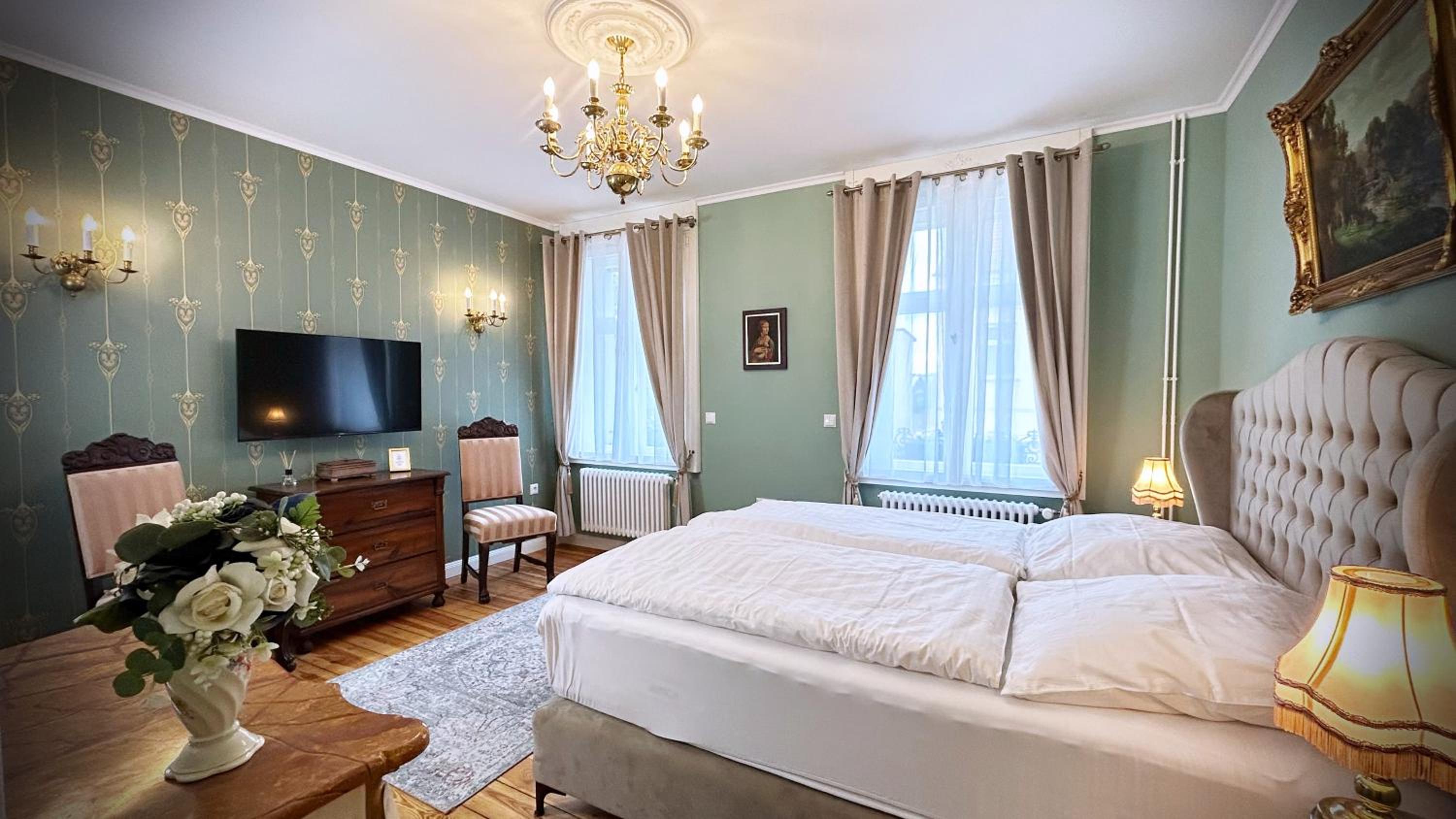 Deluxe Queen Room photo 2