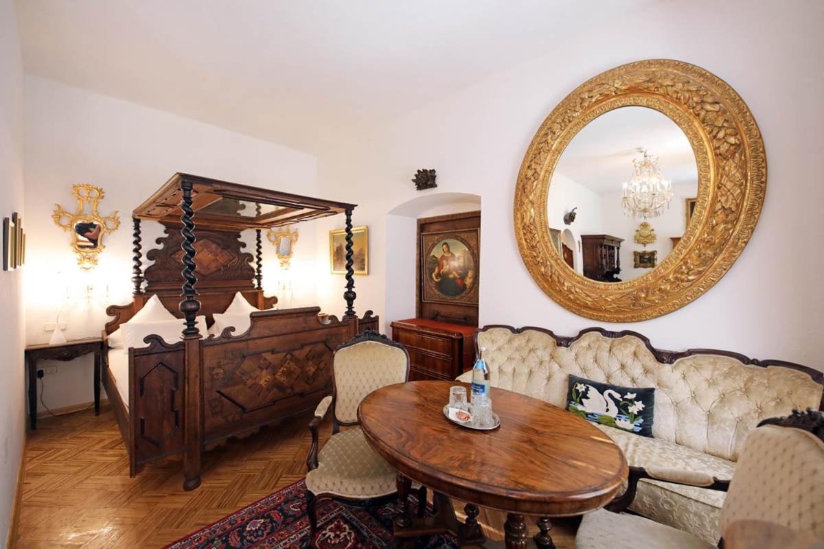 Junior Suite with Mountain View - Photo 3
