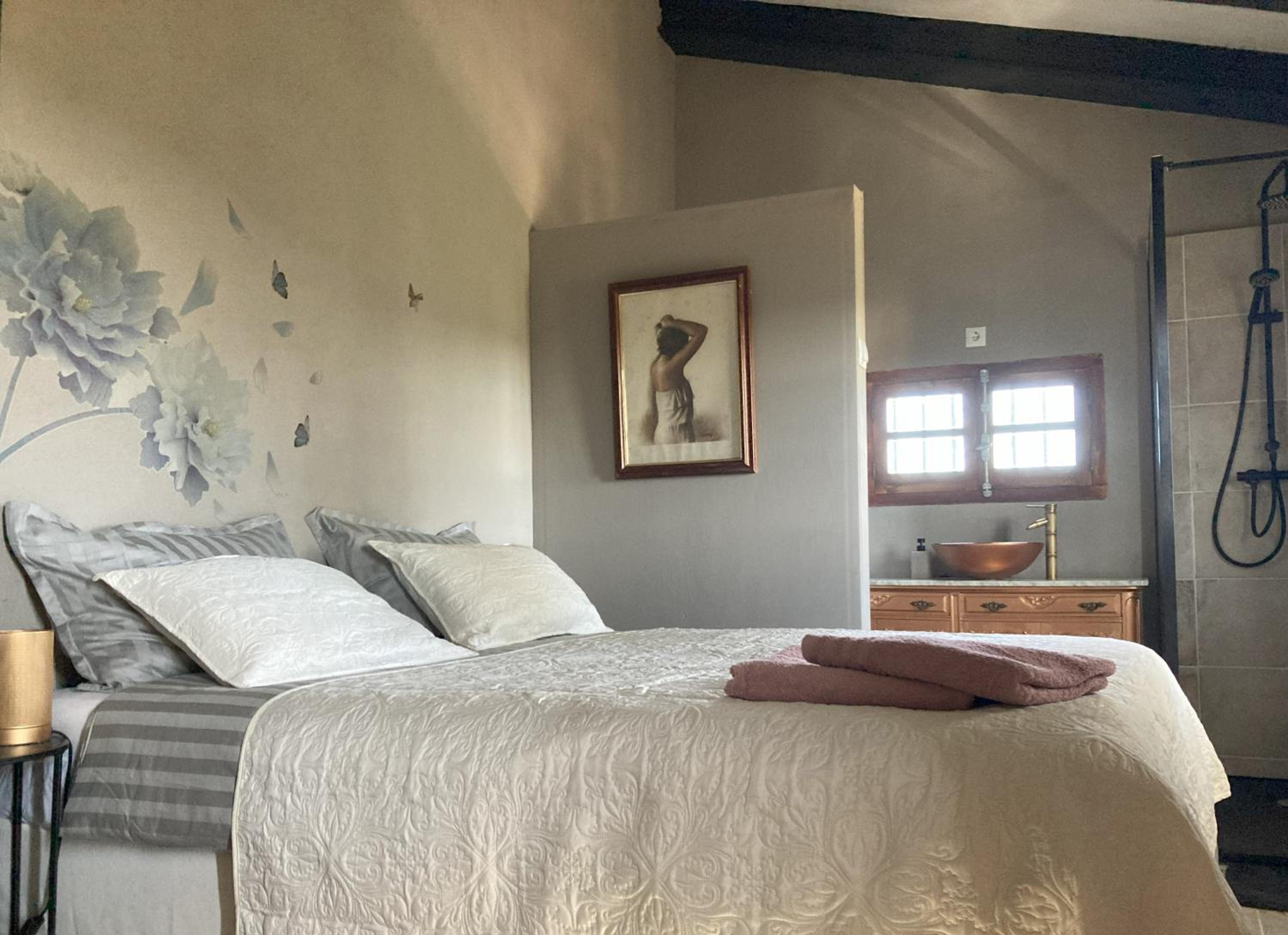 Double Room with Private Bathroom photo 3