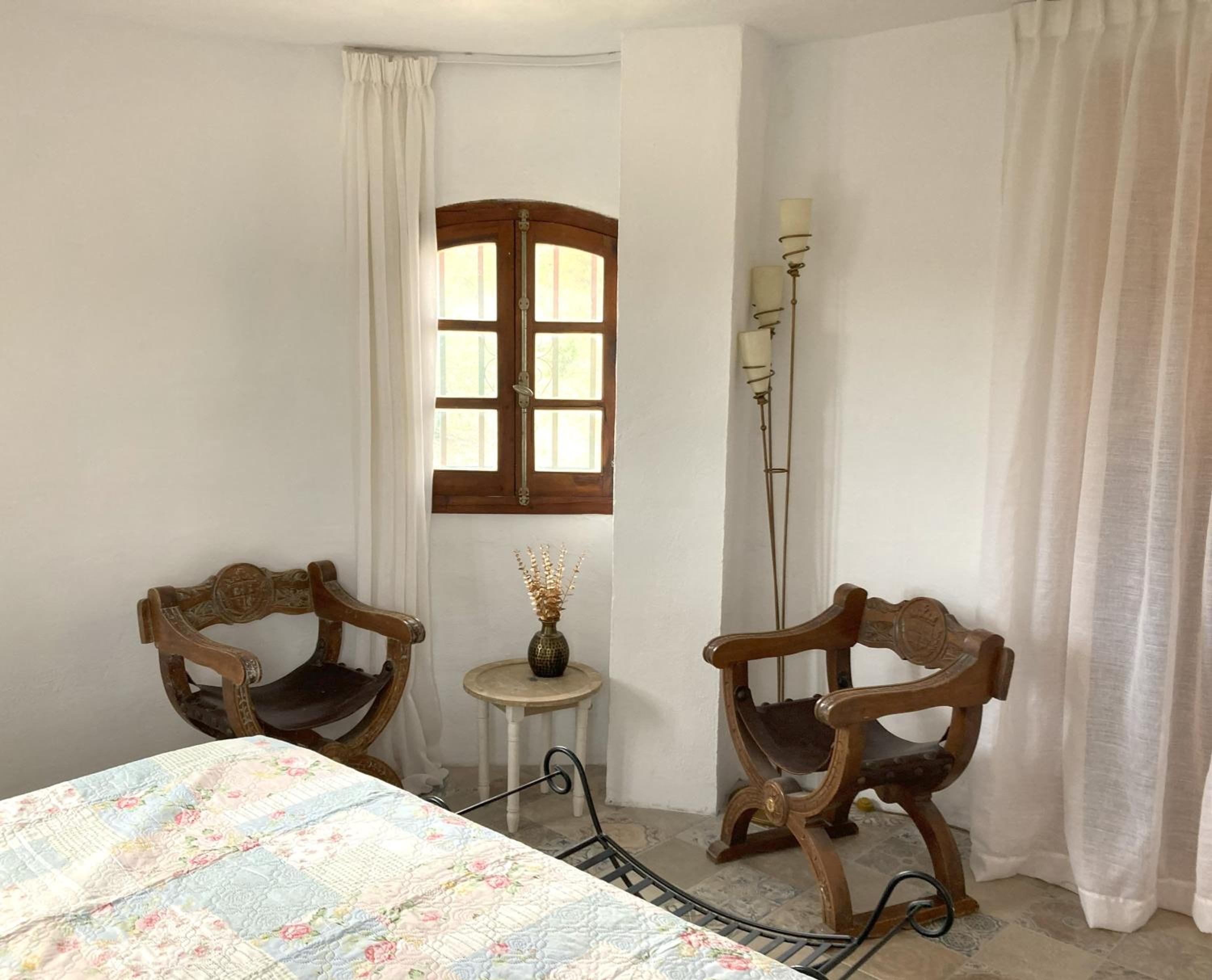 King Room with Mountain View photo 2