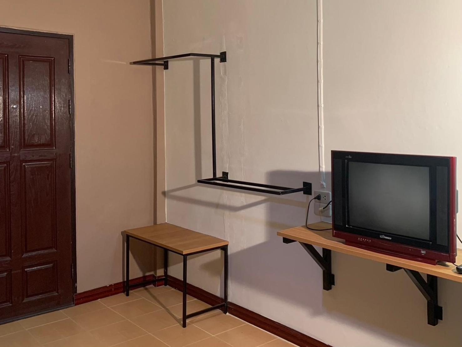 Standard Twin Room - Photo 6