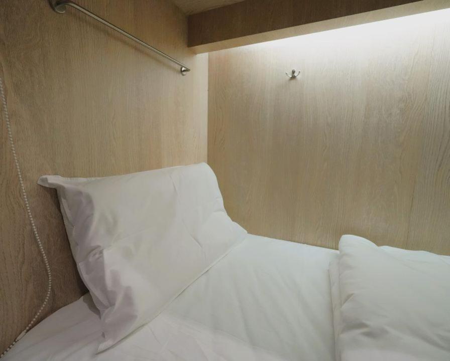 Bunk Bed In Mixed Dormitory Room photo 3