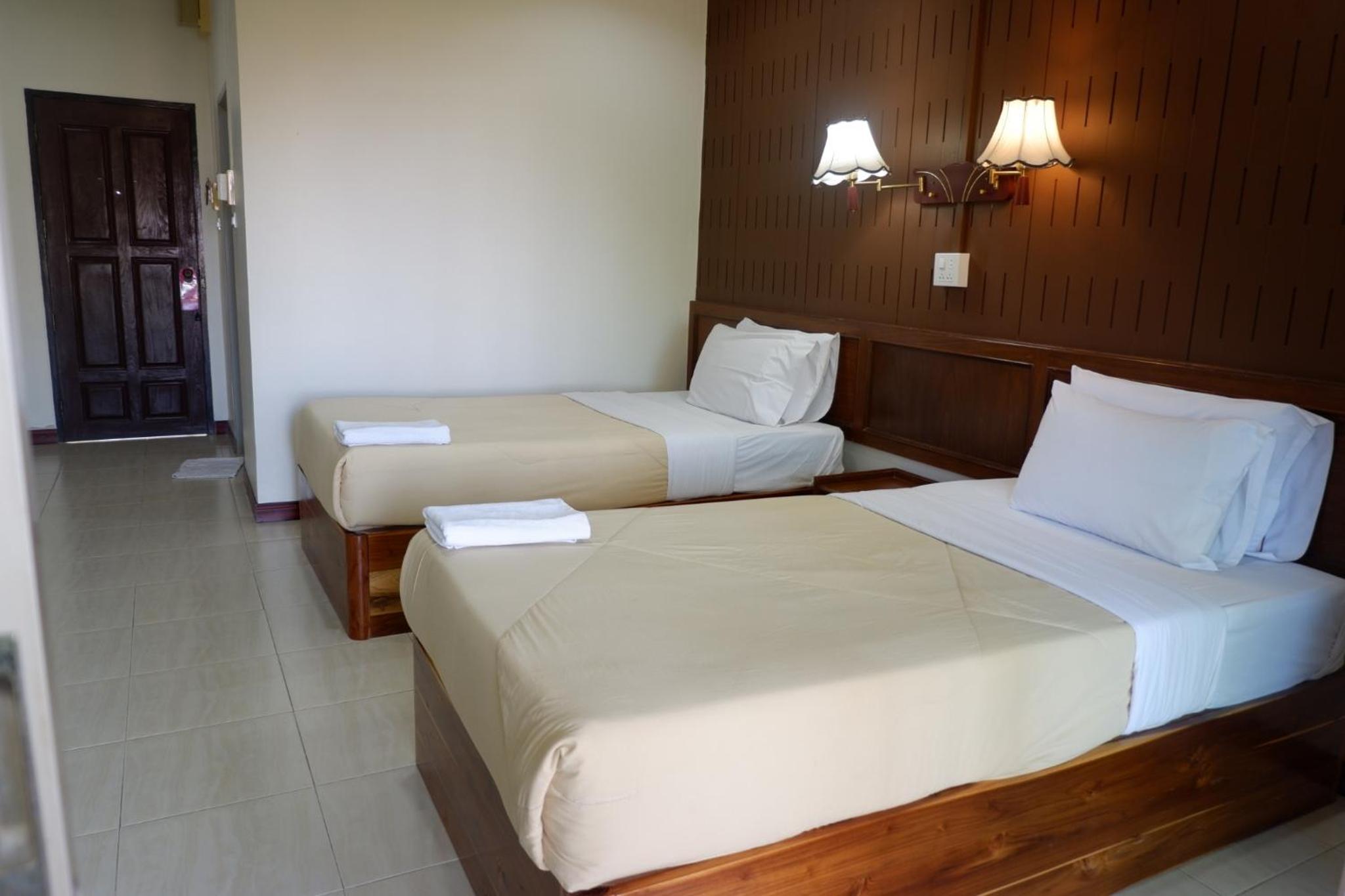 Superior Twin Room - Photo 6