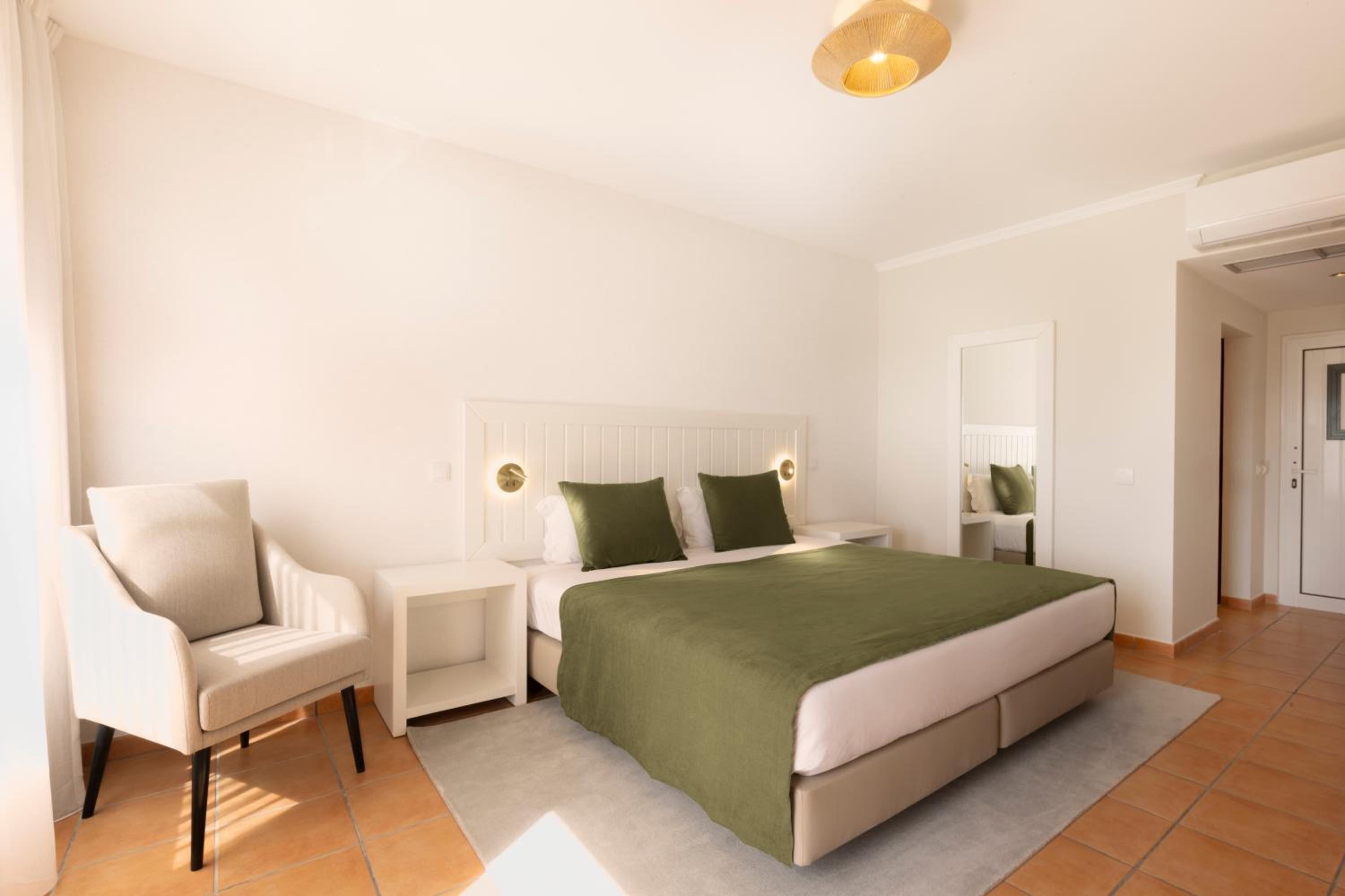 Double or Twin Room - Photo 1