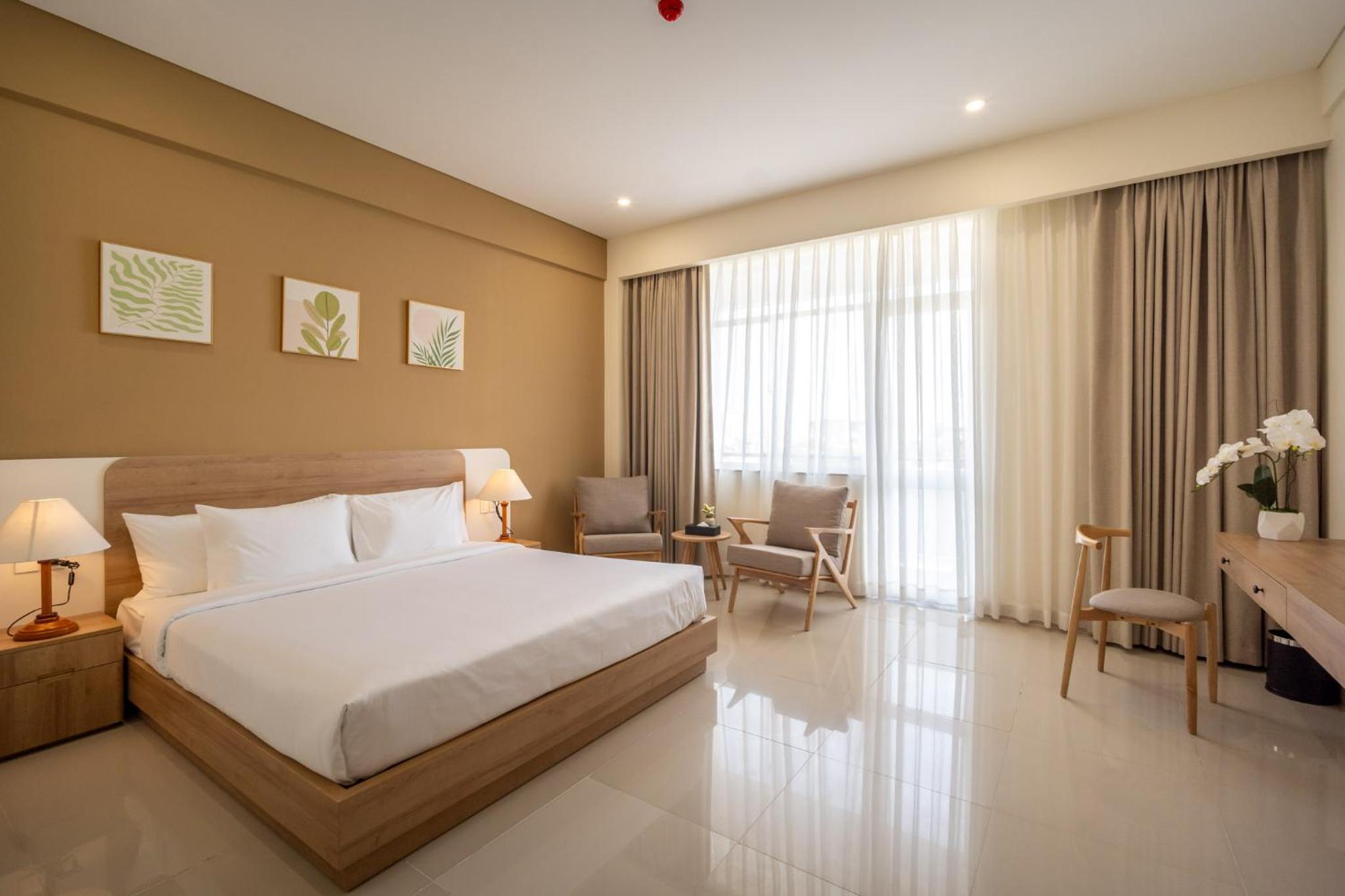 Deluxe Double Room with Balcony