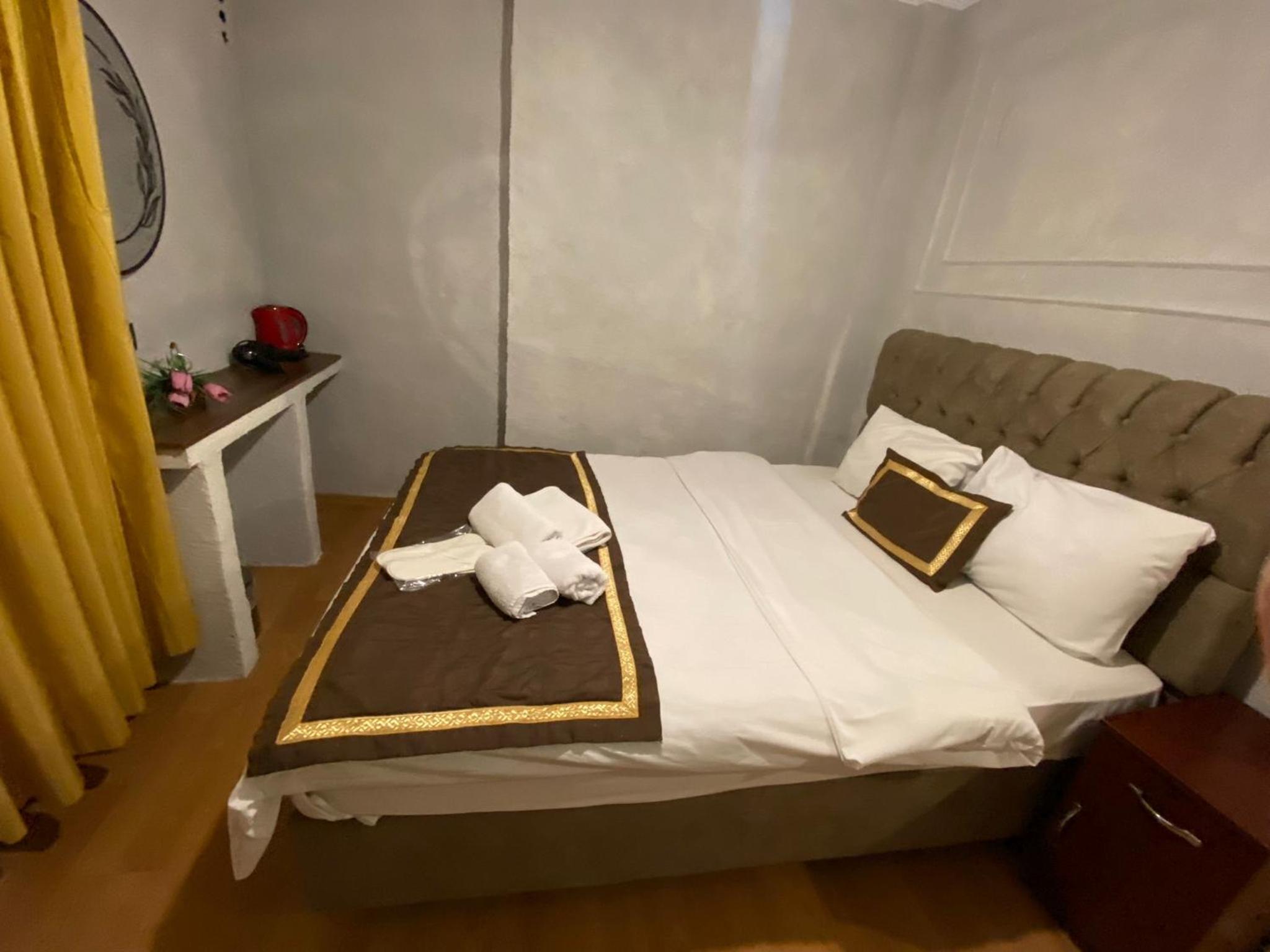 Standard Double Room photo 3
