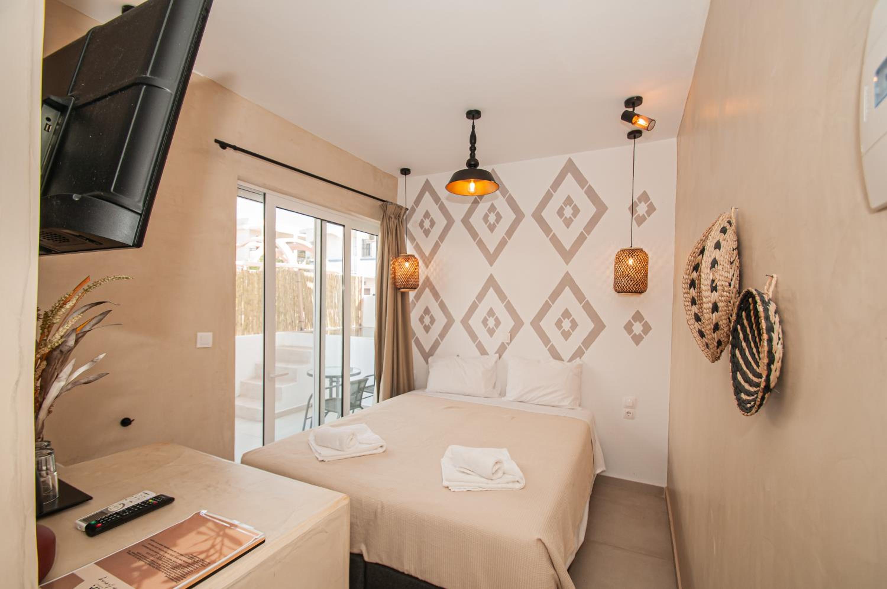 Deluxe Double Room with plunge pool