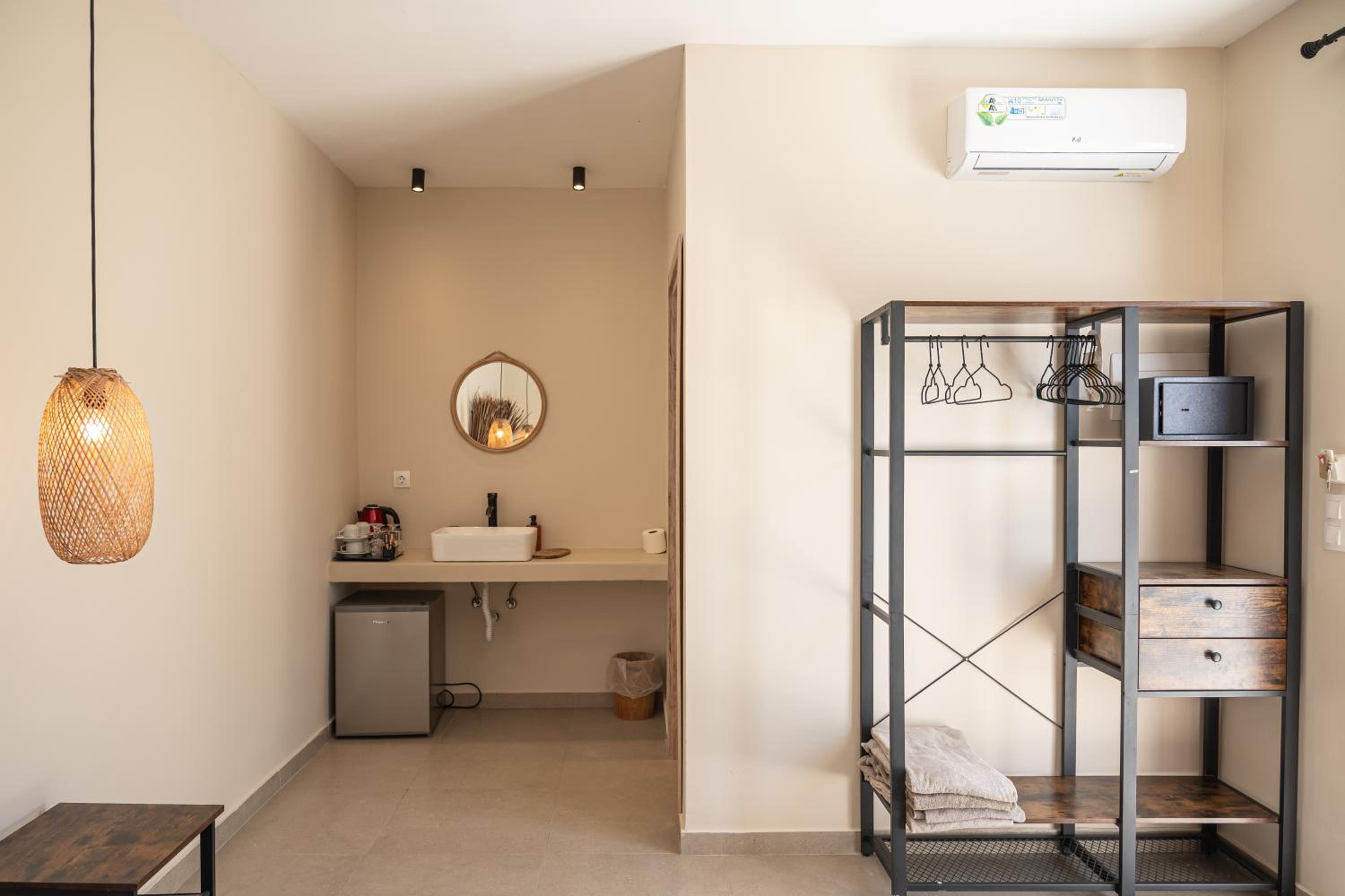 Family Suite with Plunge pool photo 3