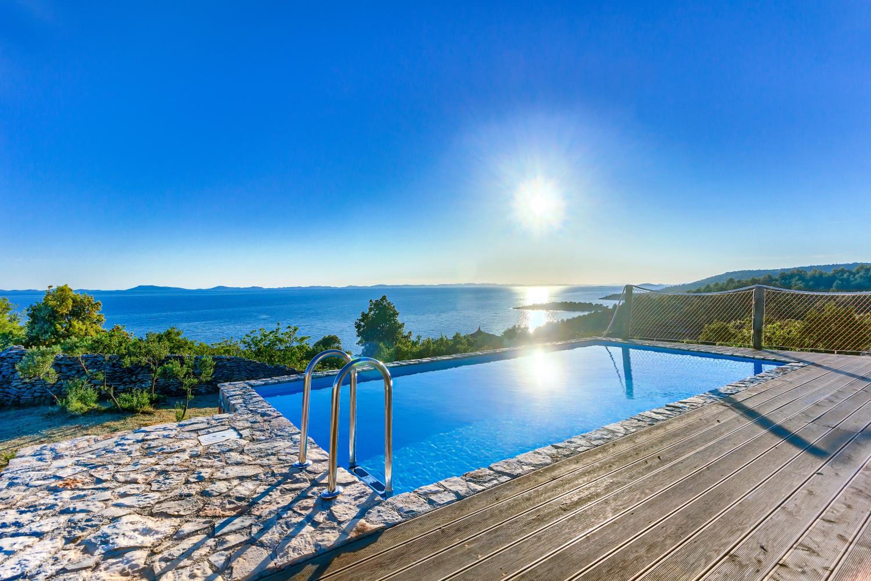 Studio With Pool View photo 2