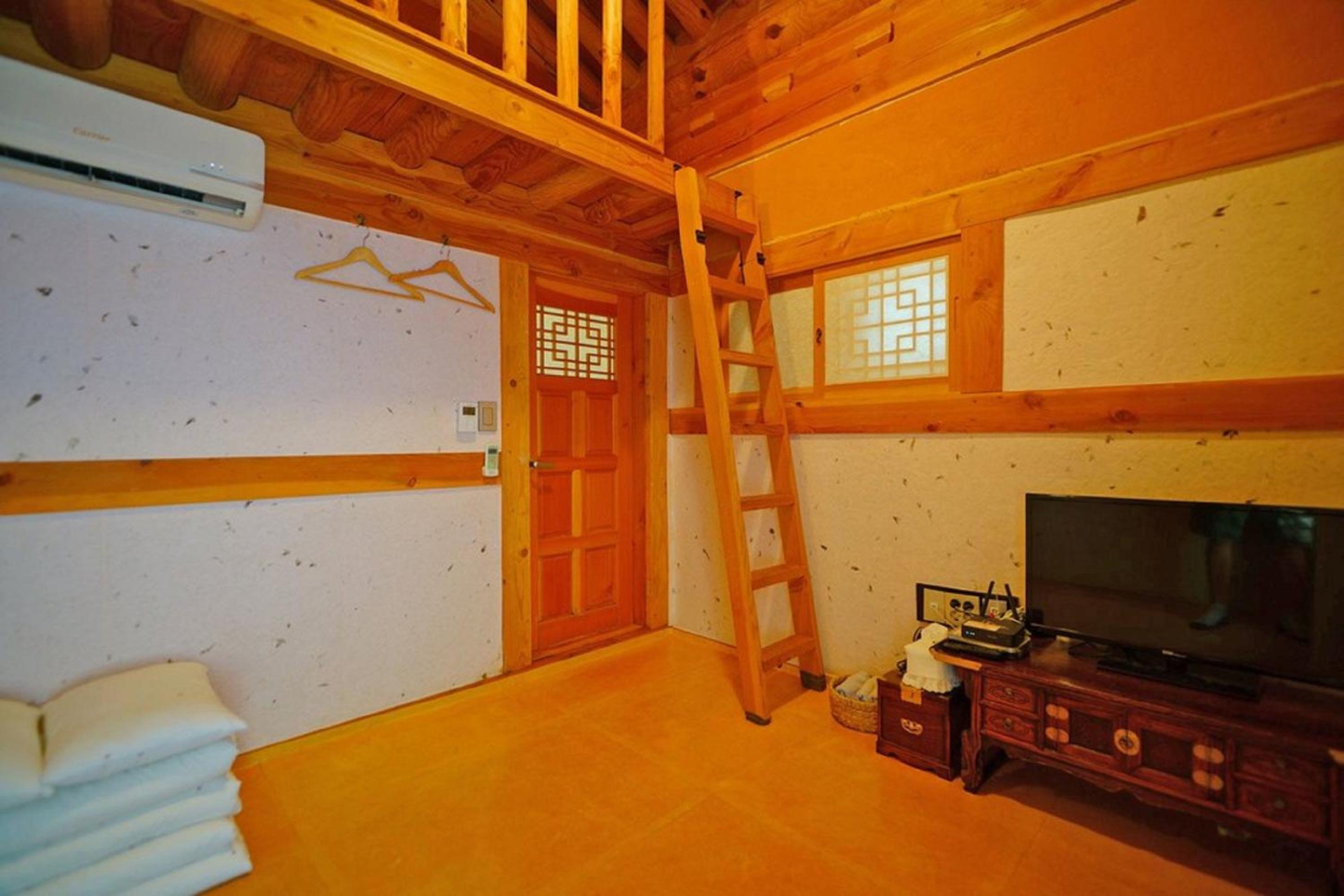 Studio photo 1