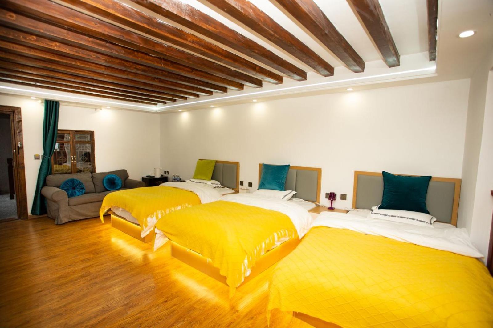 Deluxe Triple Room photo 3