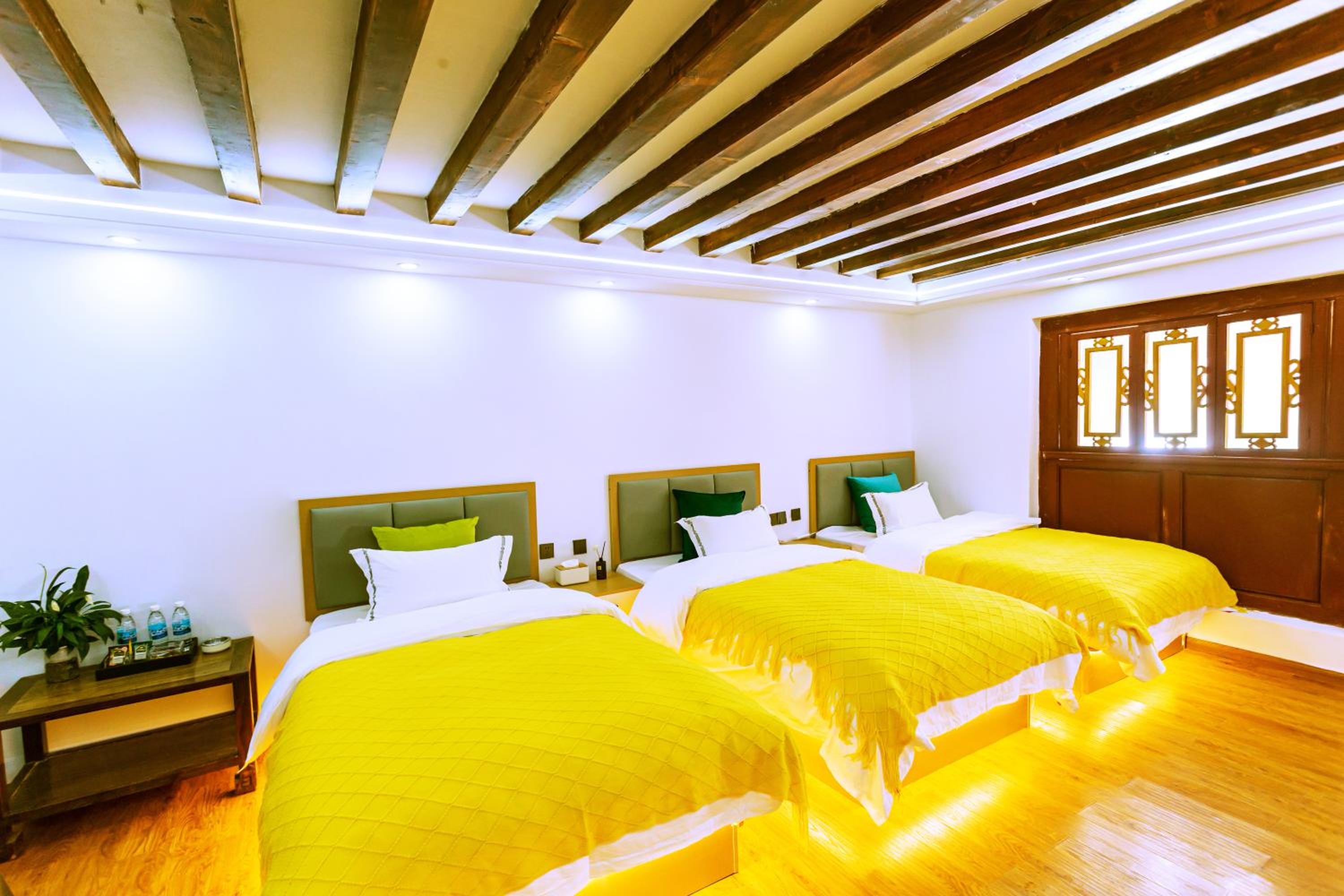 Deluxe Triple Room photo 1