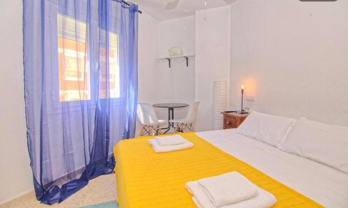 Habitación doble con baño compartido
