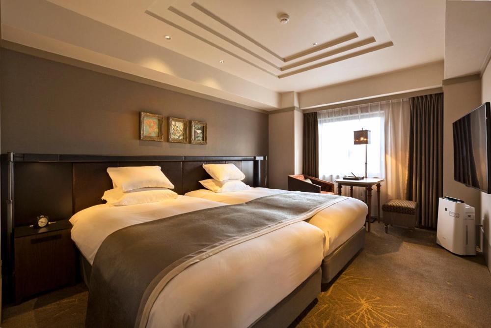 Suite with Club Lounge Access - Dinner and Breakfast Included - Tenpuran Kaiseki Course - Non-Smoking