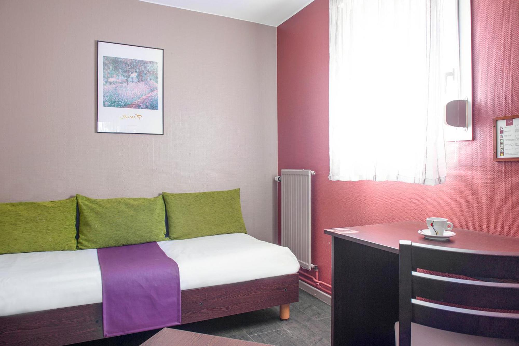 Executive Room with 1 Double Bed and 1 Single Bed