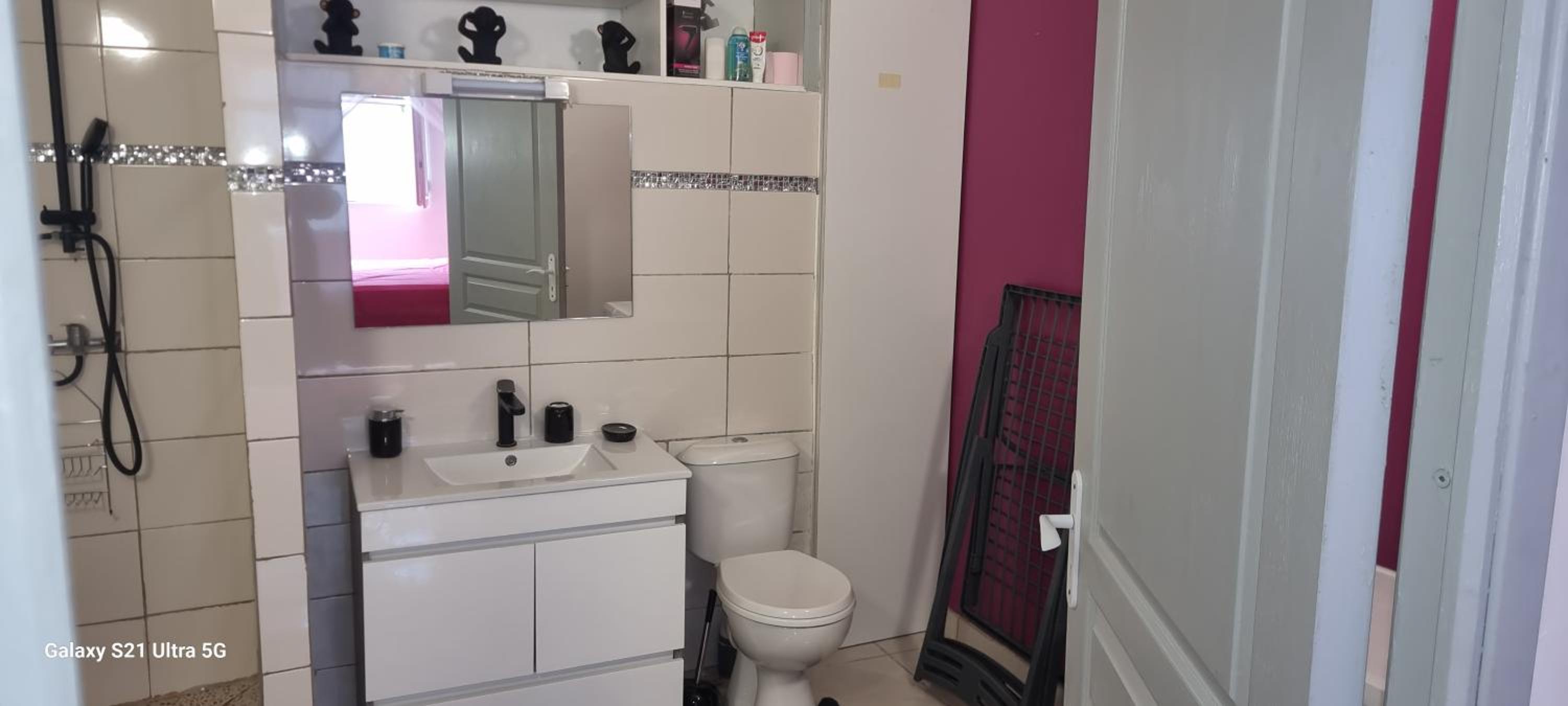One-Bedroom House - Photo 12