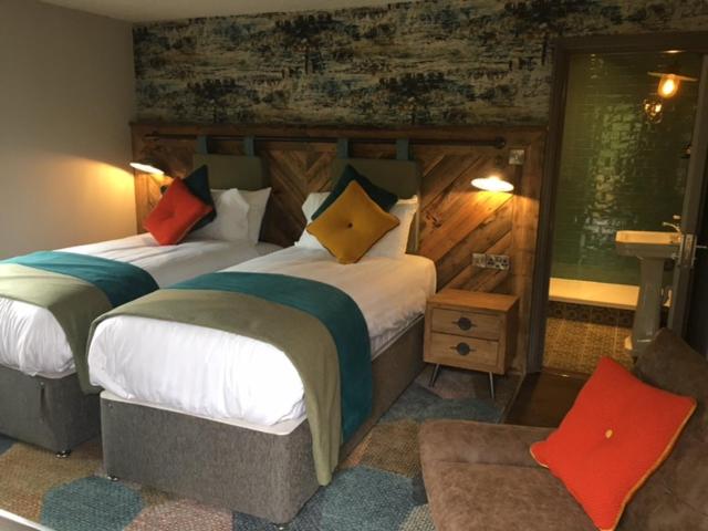 Double or Twin Room photo 3